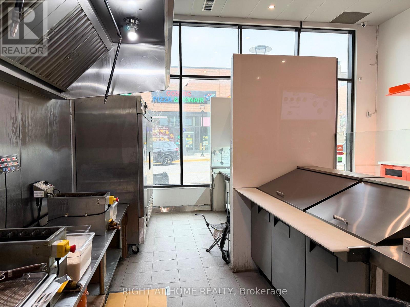 J104 - 90 Weston Road, Toronto, Ontario  M6N 0A6 - Photo 10 - W13017106