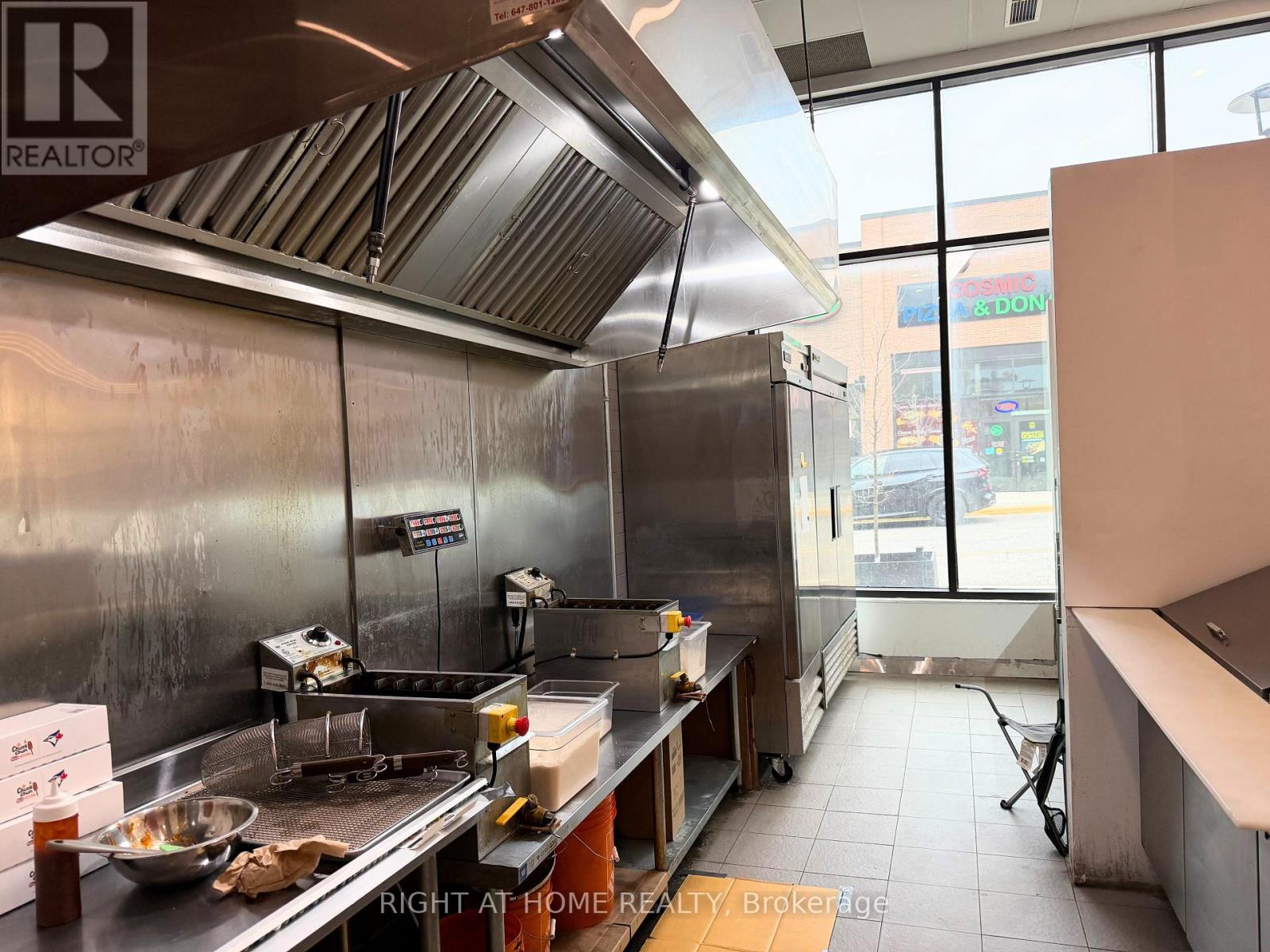J104 - 90 Weston Road, Toronto, Ontario  M6N 0A6 - Photo 7 - W13017106
