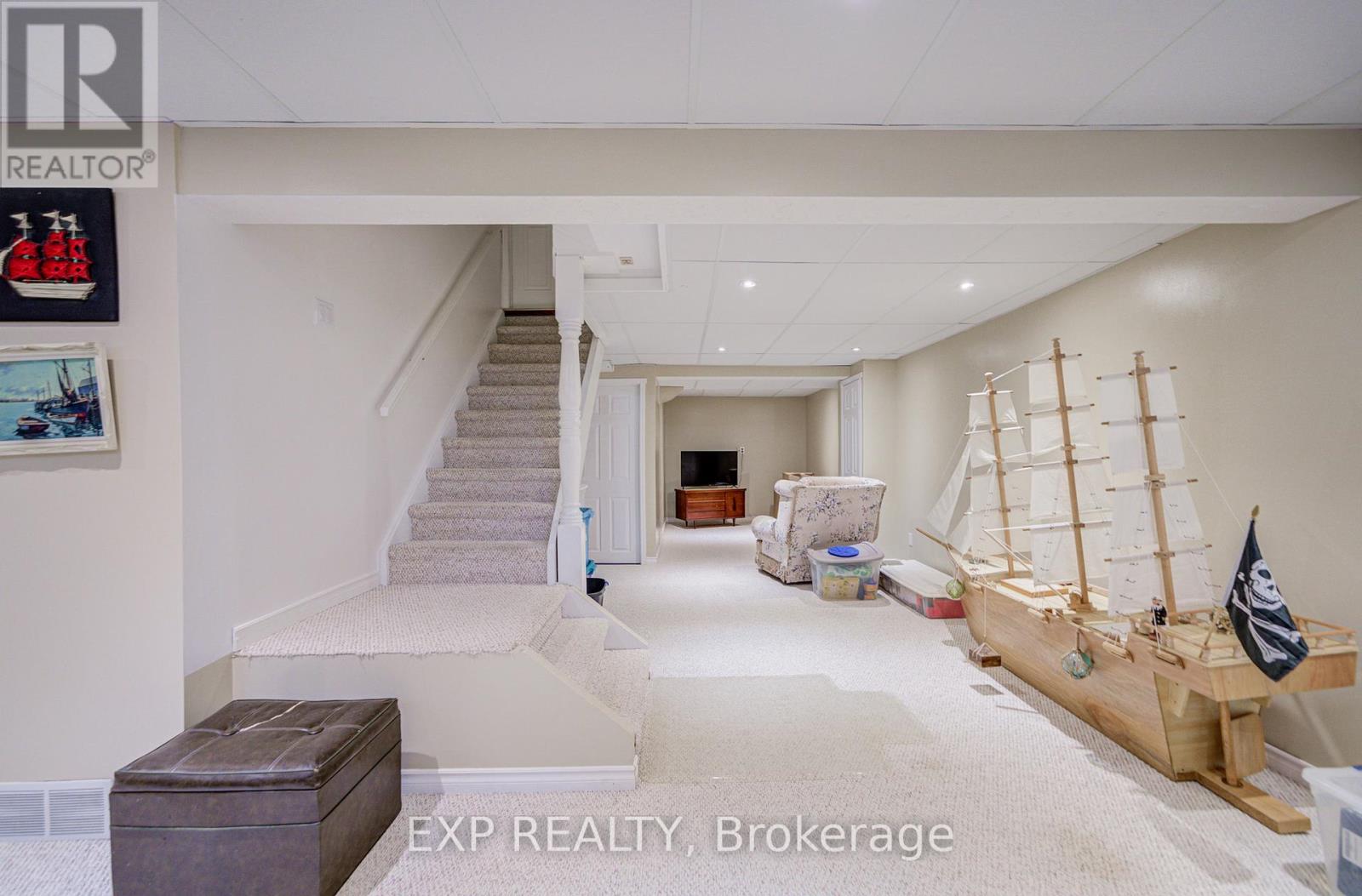 207 Stoke Drive, Kitchener, Ontario  N2N 2C3 - Photo 33 - X13017070