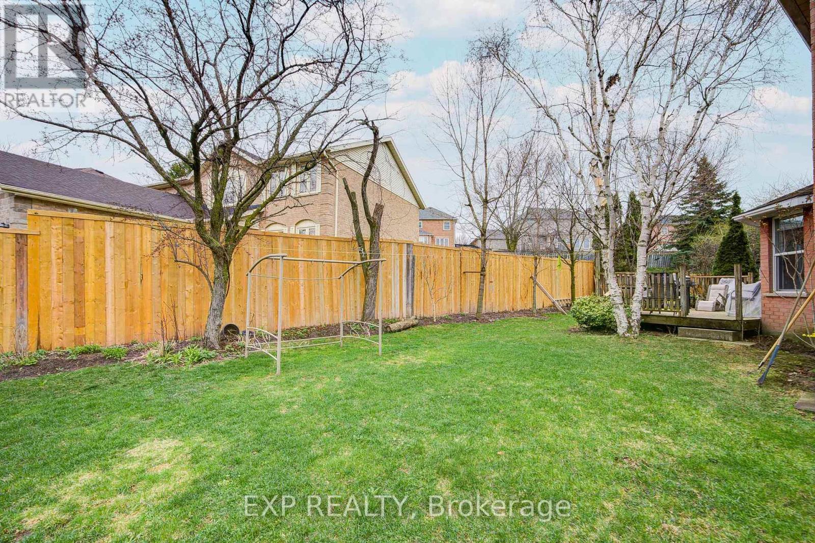 207 Stoke Drive, Kitchener, Ontario  N2N 2C3 - Photo 45 - X13017070