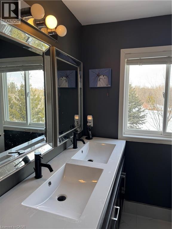 536 Beaver Creek Crescent, Waterloo, Ontario  N2V 2J6 - Photo 16 - 40822008