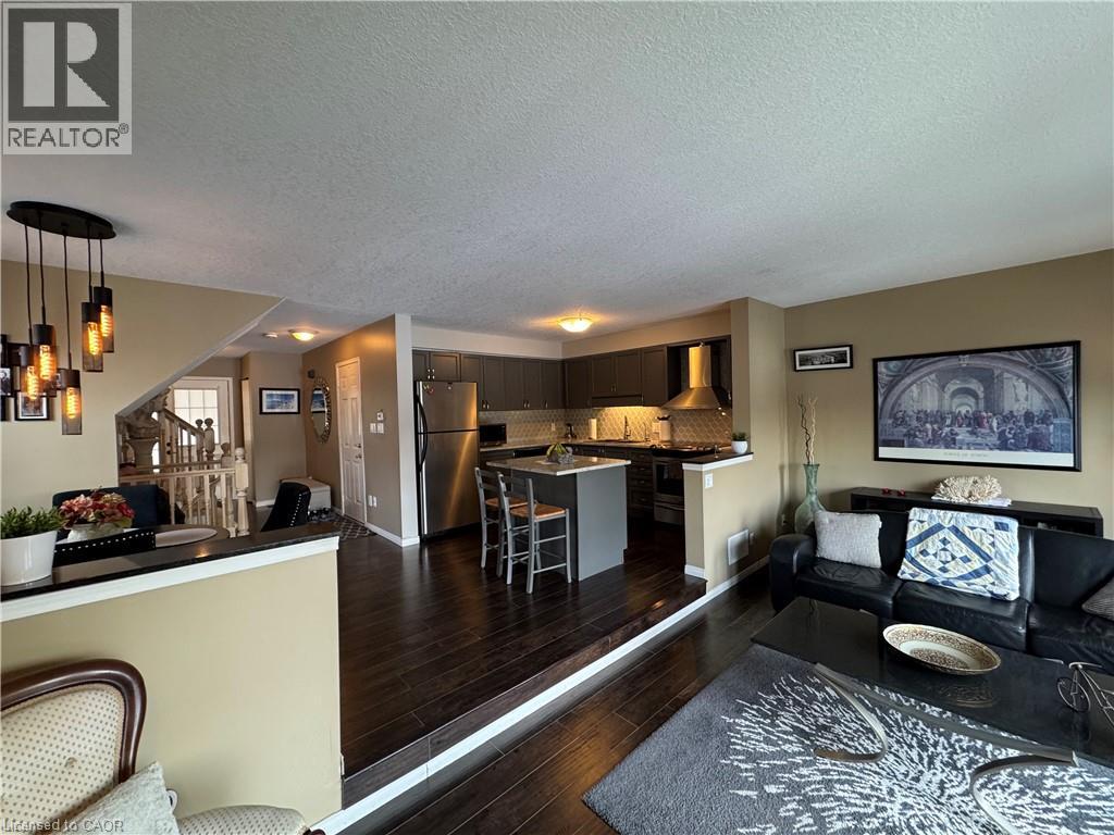 536 Beaver Creek Crescent, Waterloo, Ontario  N2V 2J6 - Photo 2 - 40822008