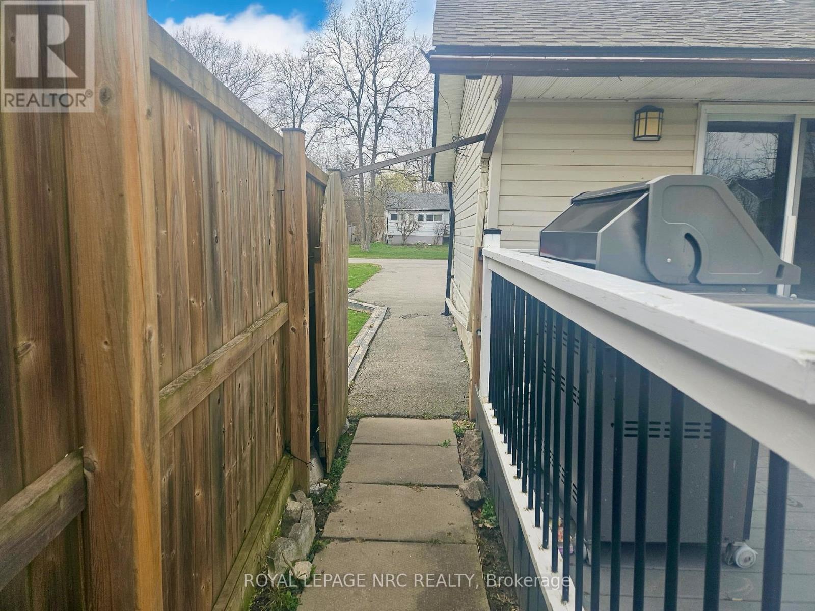 3093 Hyman Avenue, Fort Erie, Ontario  L0S 1N0 - Photo 33 - X12788858