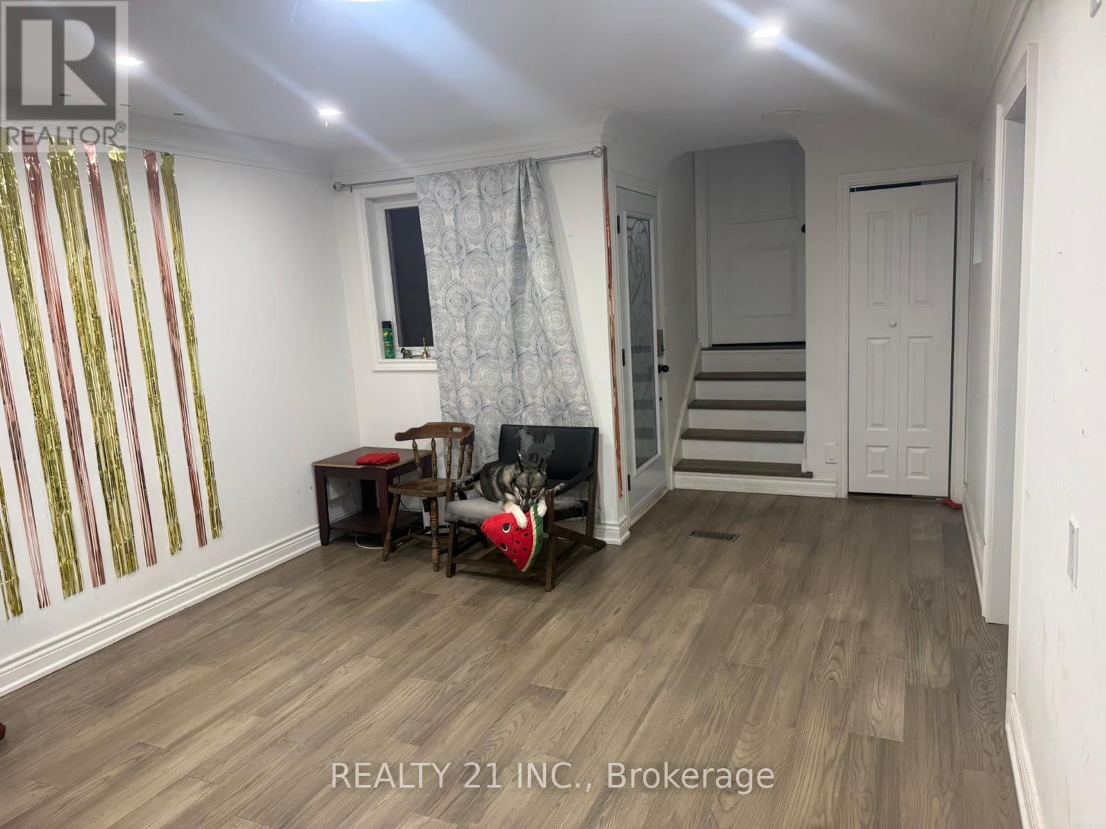 120 Queensbury Avenue, Toronto, Ontario  M1N 2X7 - Photo 2 - E13017122