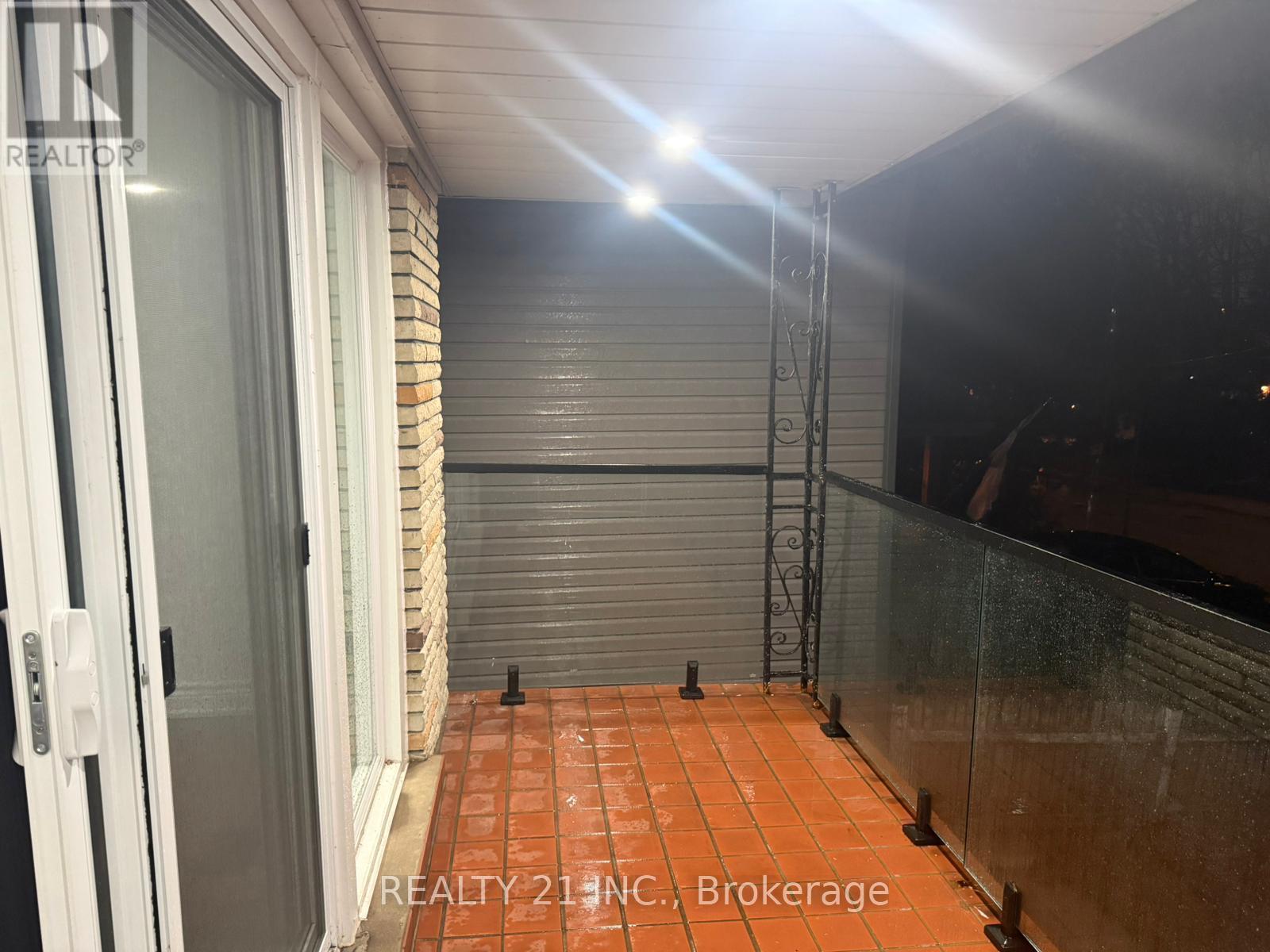 120 Queensbury Avenue, Toronto, Ontario  M1N 2X7 - Photo 5 - E13017122