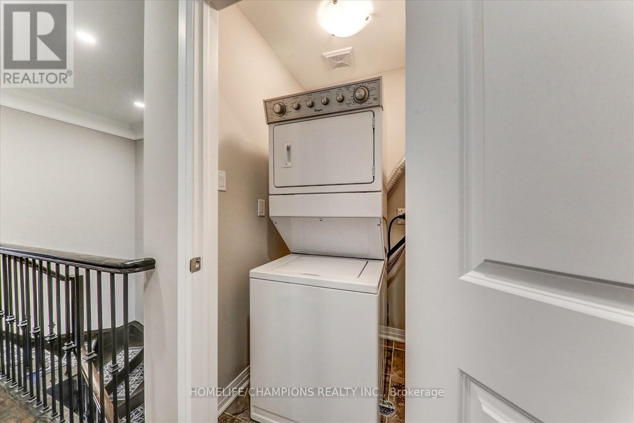 238 London Lane, Ajax, Ontario  L1T 0N5 - Photo 17 - E13017128