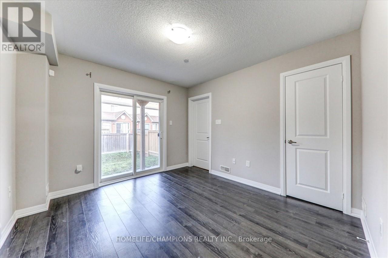 238 London Lane, Ajax, Ontario  L1T 0N5 - Photo 18 - E13017128