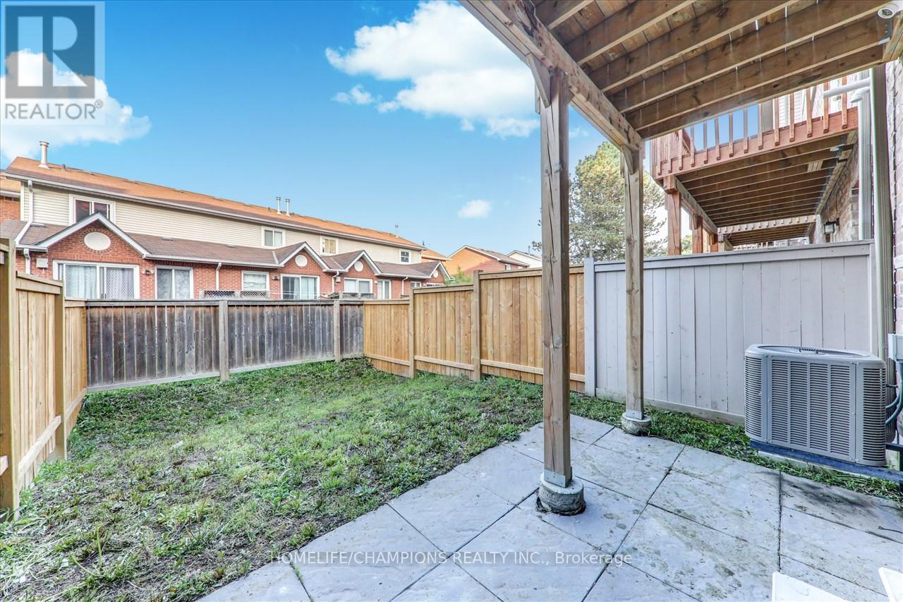 238 London Lane, Ajax, Ontario  L1T 0N5 - Photo 20 - E13017128