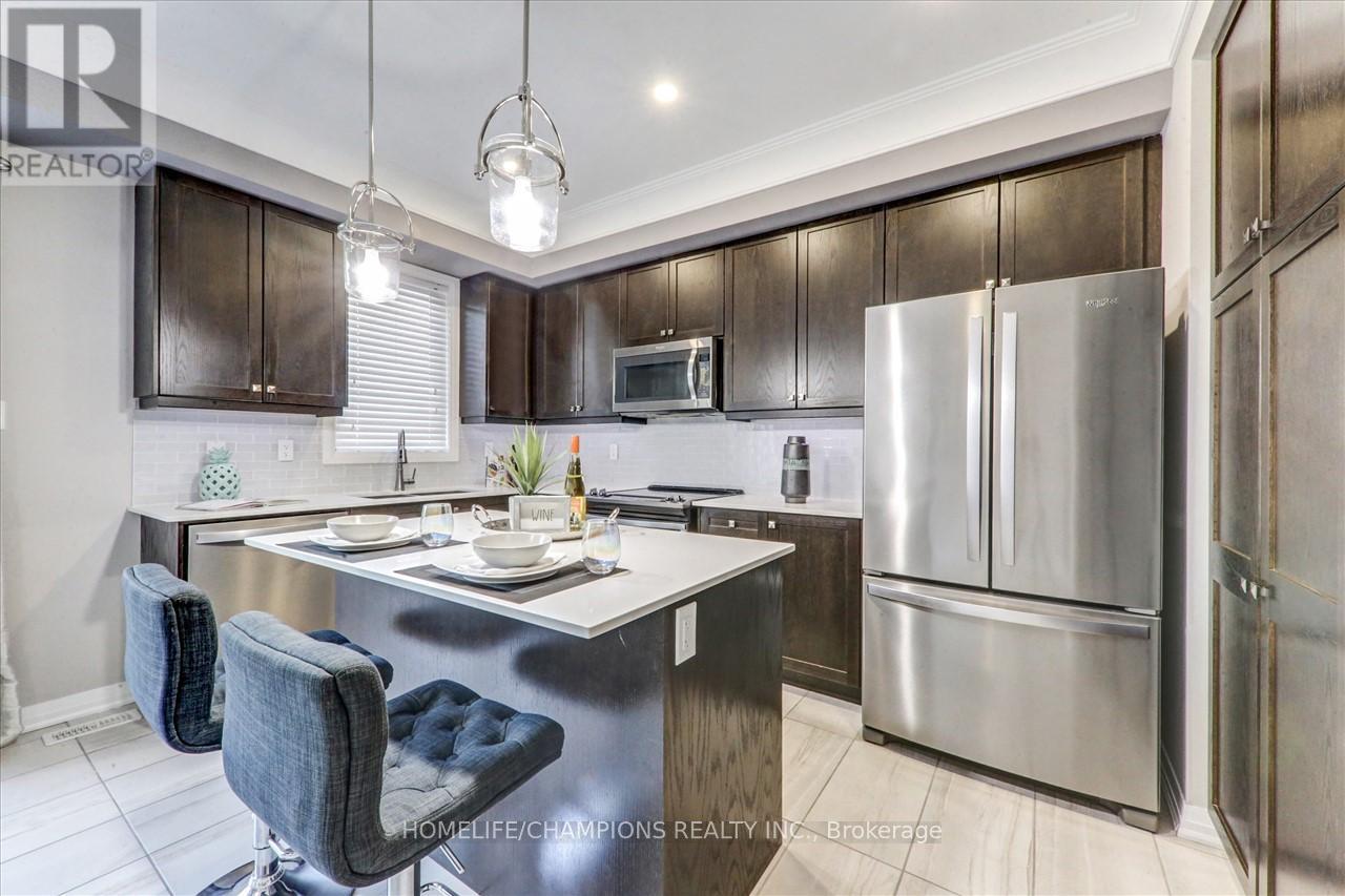 238 London Lane, Ajax, Ontario  L1T 0N5 - Photo 9 - E13017128