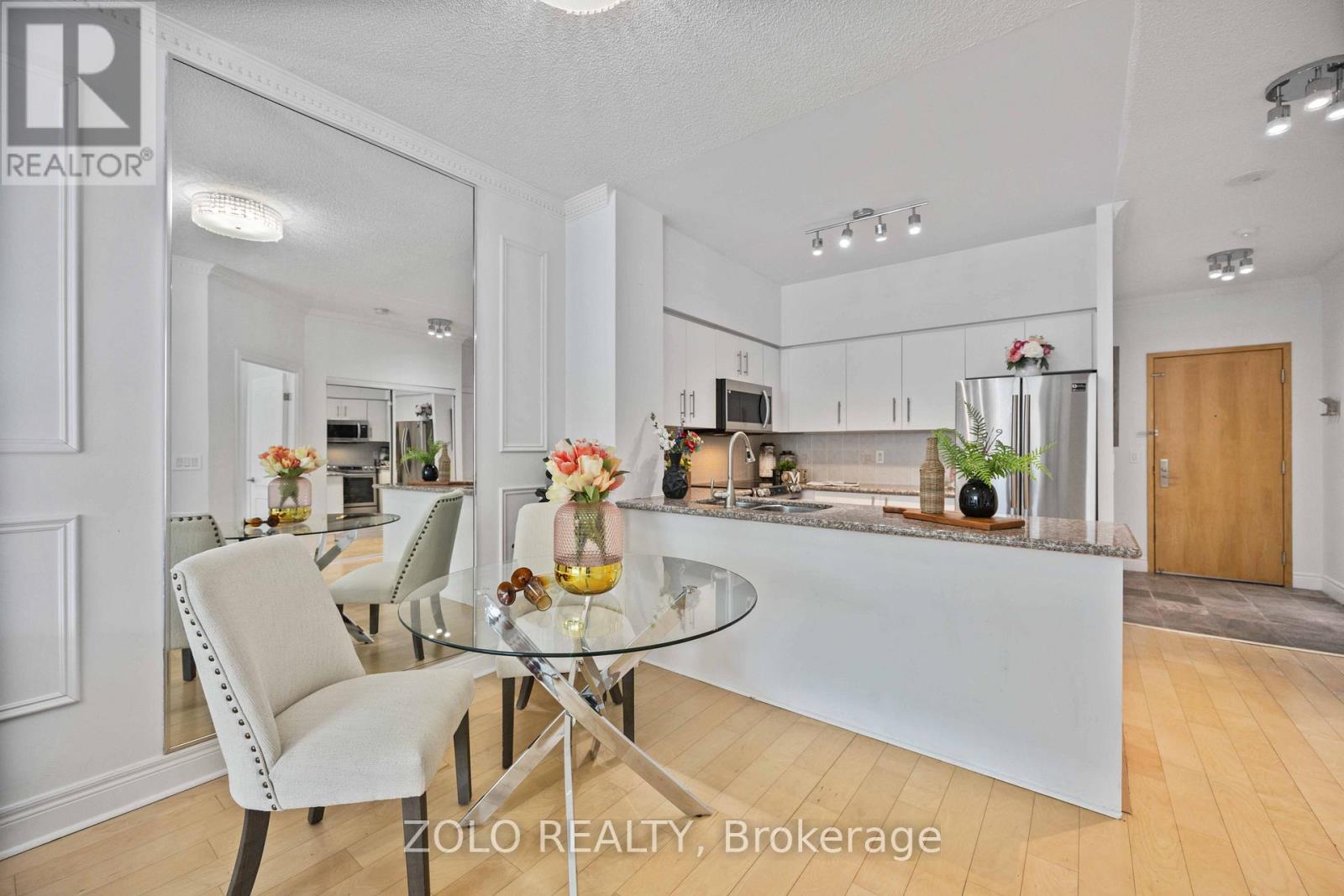 105 - 62 Suncrest Boulevard, Markham, Ontario  L3T 7Y6 - Photo 7 - N13017124