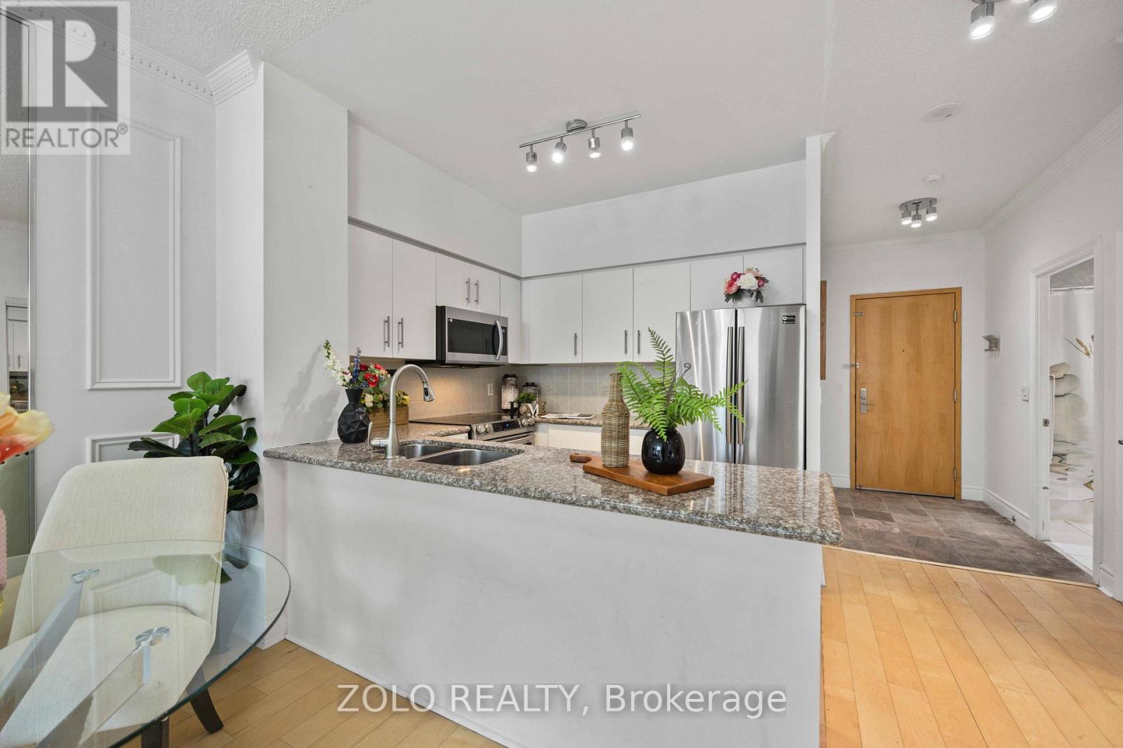 105 - 62 Suncrest Boulevard, Markham, Ontario  L3T 7Y6 - Photo 8 - N13017124