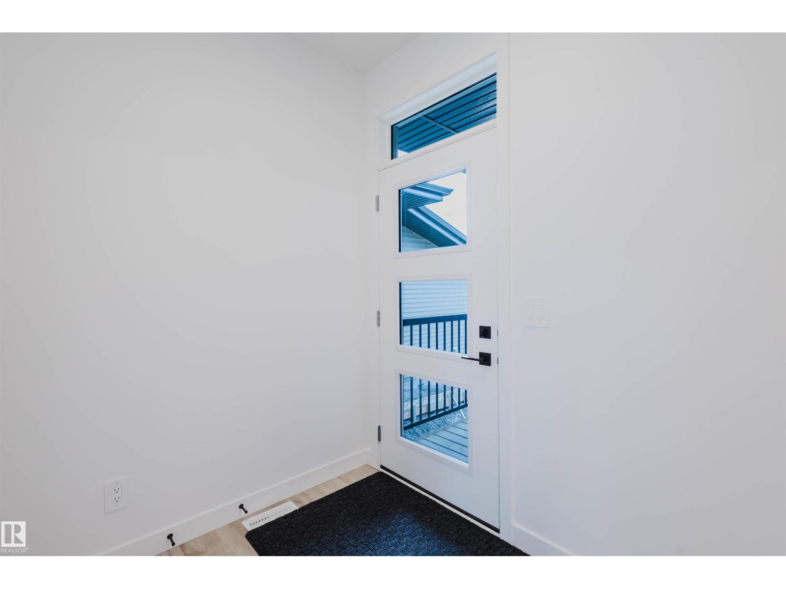 8253 Kiriak Lo Sw, Edmonton, Alberta  T6W 5A9 - Photo 2 - E4483111