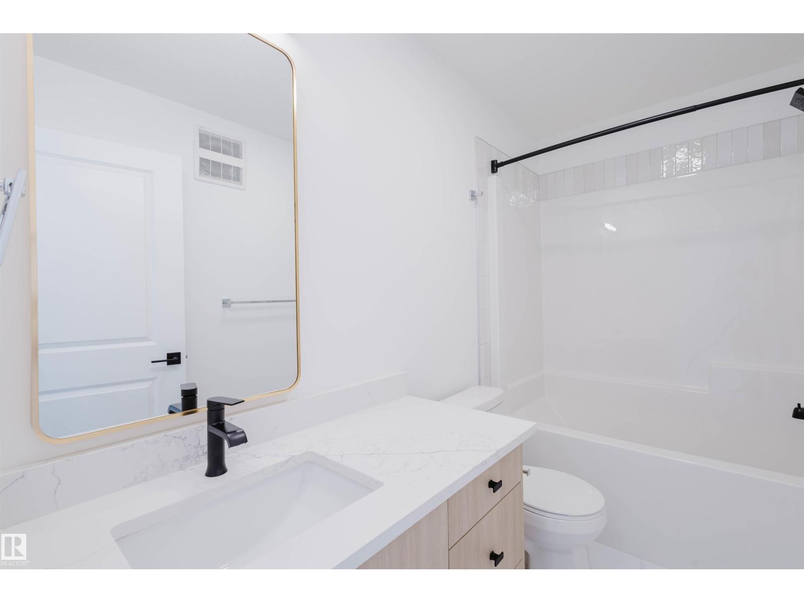 8253 Kiriak Lo Sw, Edmonton, Alberta  T6W 5A9 - Photo 21 - E4483111