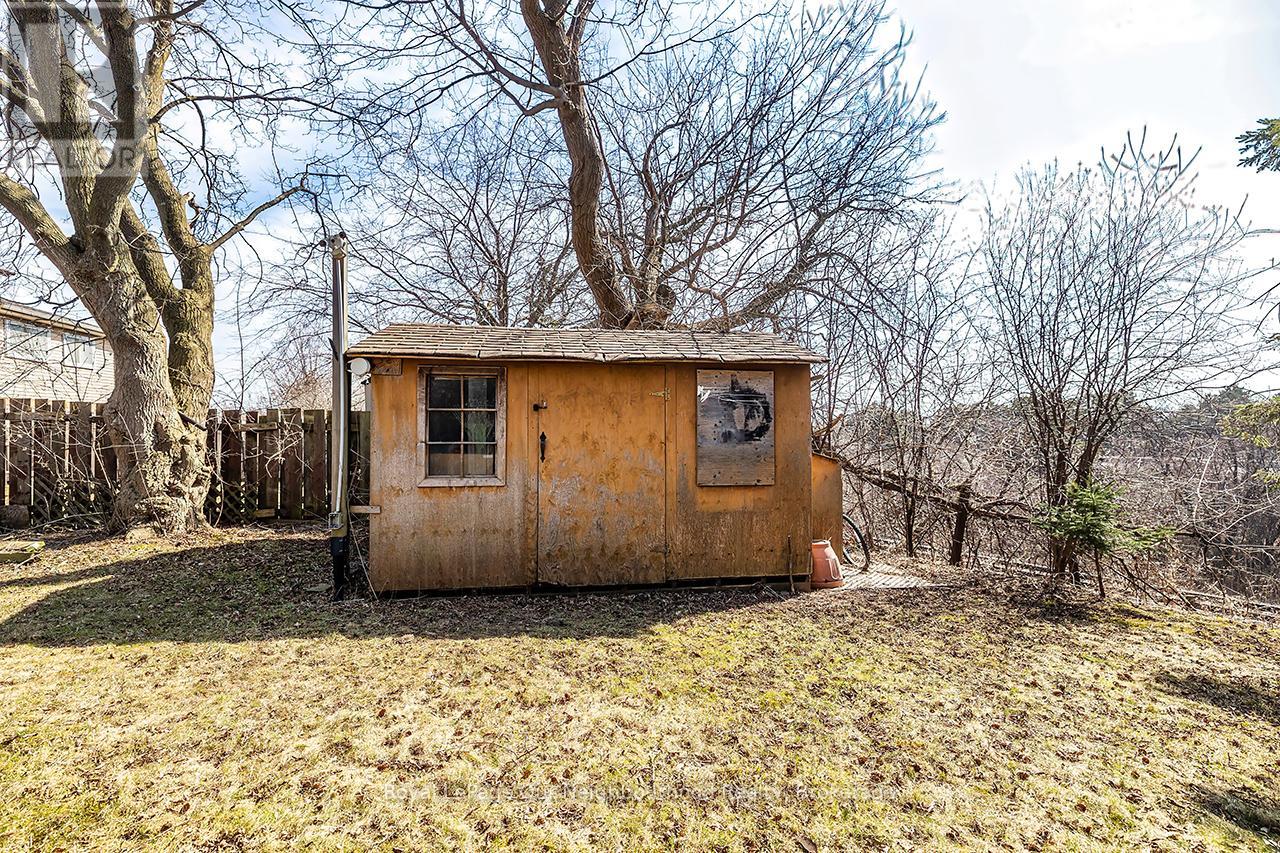 976 Southport Drive, Oshawa (Donevan), Ontario  L1H 8A3 - Photo 19 - E13017138