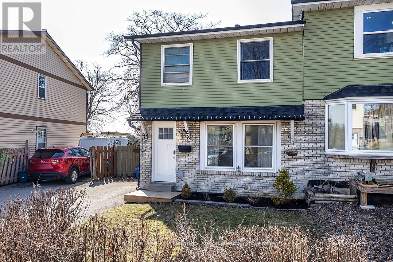 976 Southport Drive, Oshawa (Donevan), Ontario  L1H 8A3 - Photo 26 - E13017138