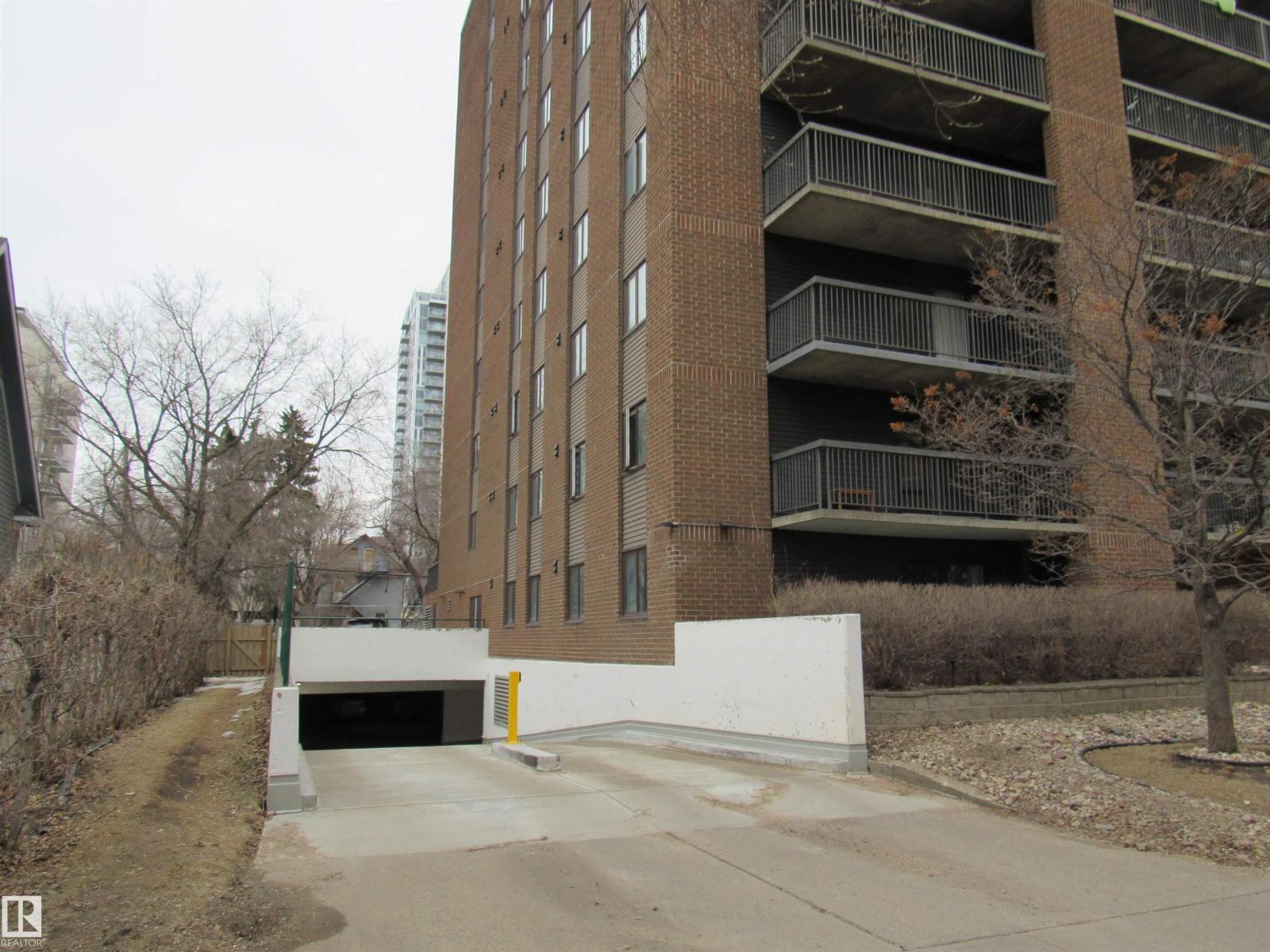 #1002 9929 113 St Nw, Edmonton, Alberta  T5K 2N9 - Photo 3 - E4482033