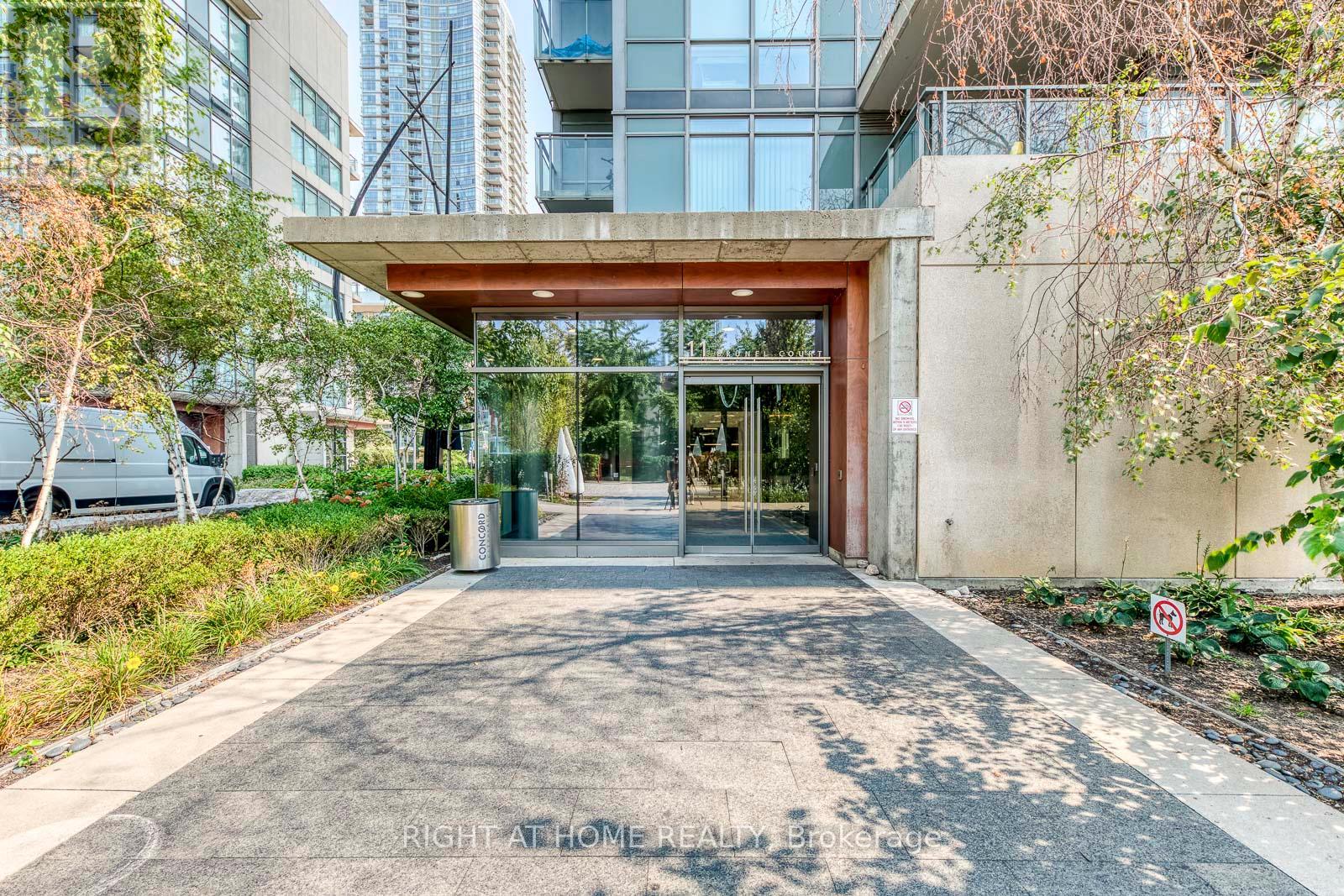 4816 - 11 Brunel Court, Toronto, Ontario  M5V 3Y3 - Photo 3 - C13017134
