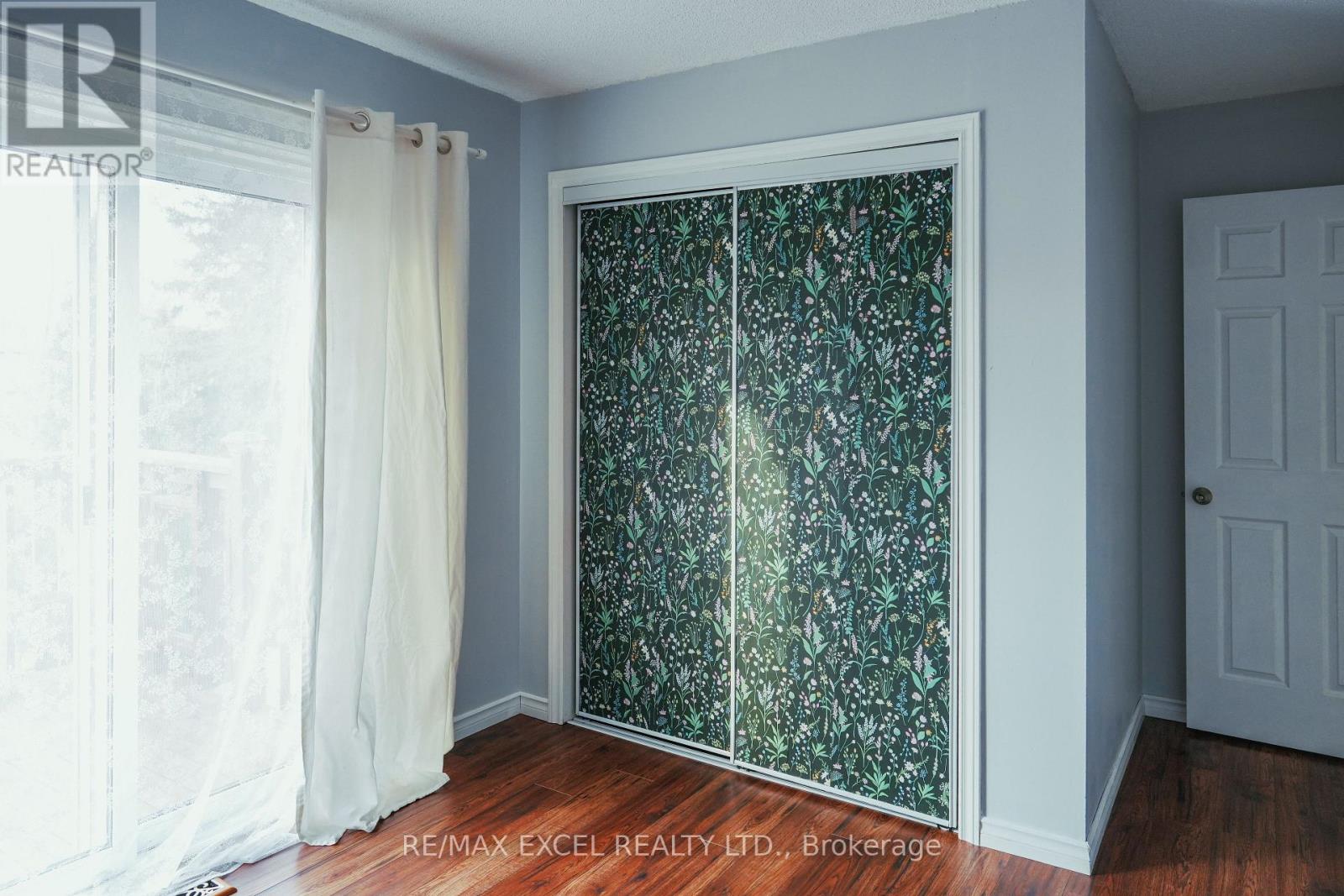 8061 Paddock Trail Drive, Niagara Falls, Ontario  L2H 1W8 - Photo 12 - X13016498