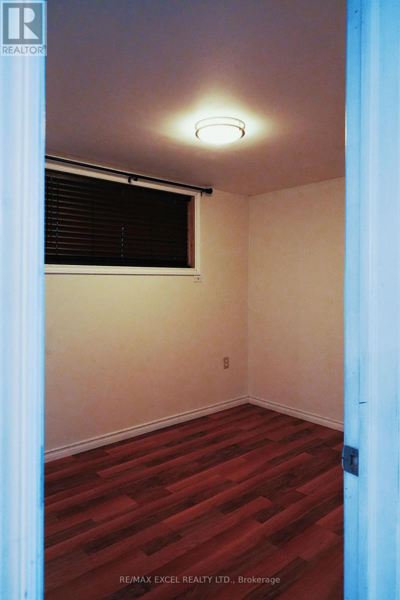 8061 Paddock Trail Drive, Niagara Falls, Ontario  L2H 1W8 - Photo 21 - X13016498