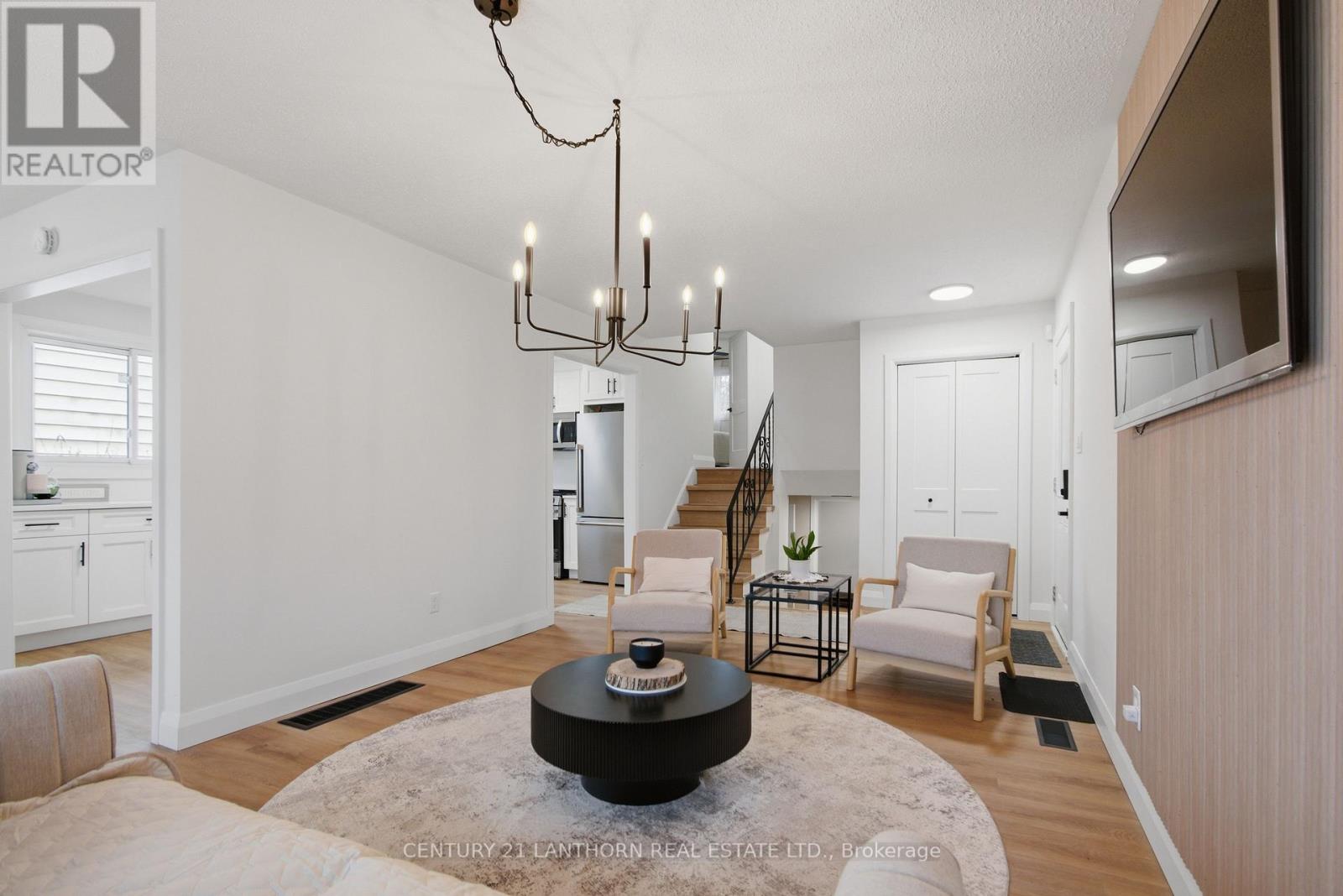 18 Glendale Road, Belleville, Ontario  K8P 4H5 - Photo 8 - X13017158