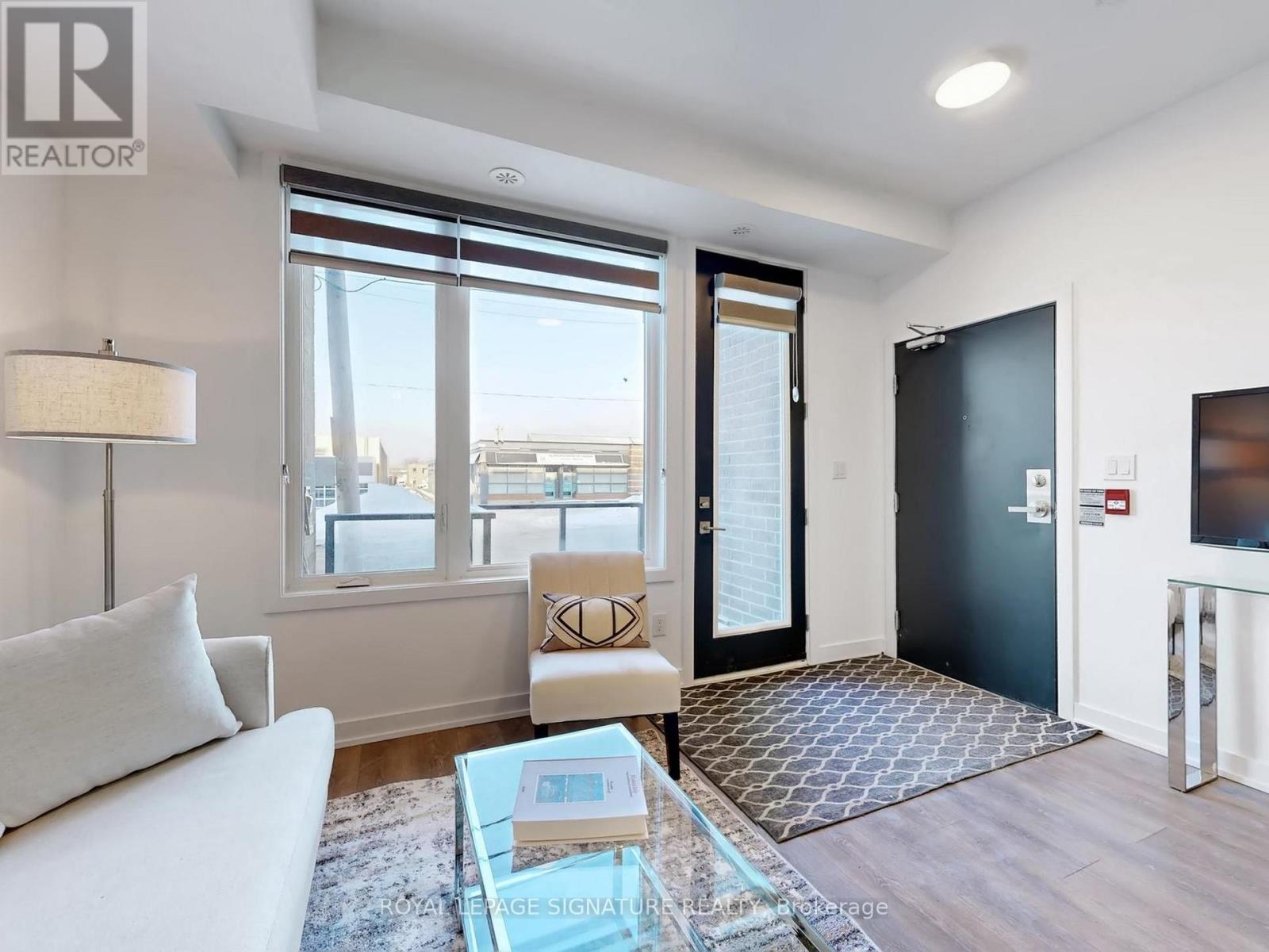 1 - 1455 O'connor Drive, Toronto, Ontario  M4B 2V5 - Photo 3 - E12942006