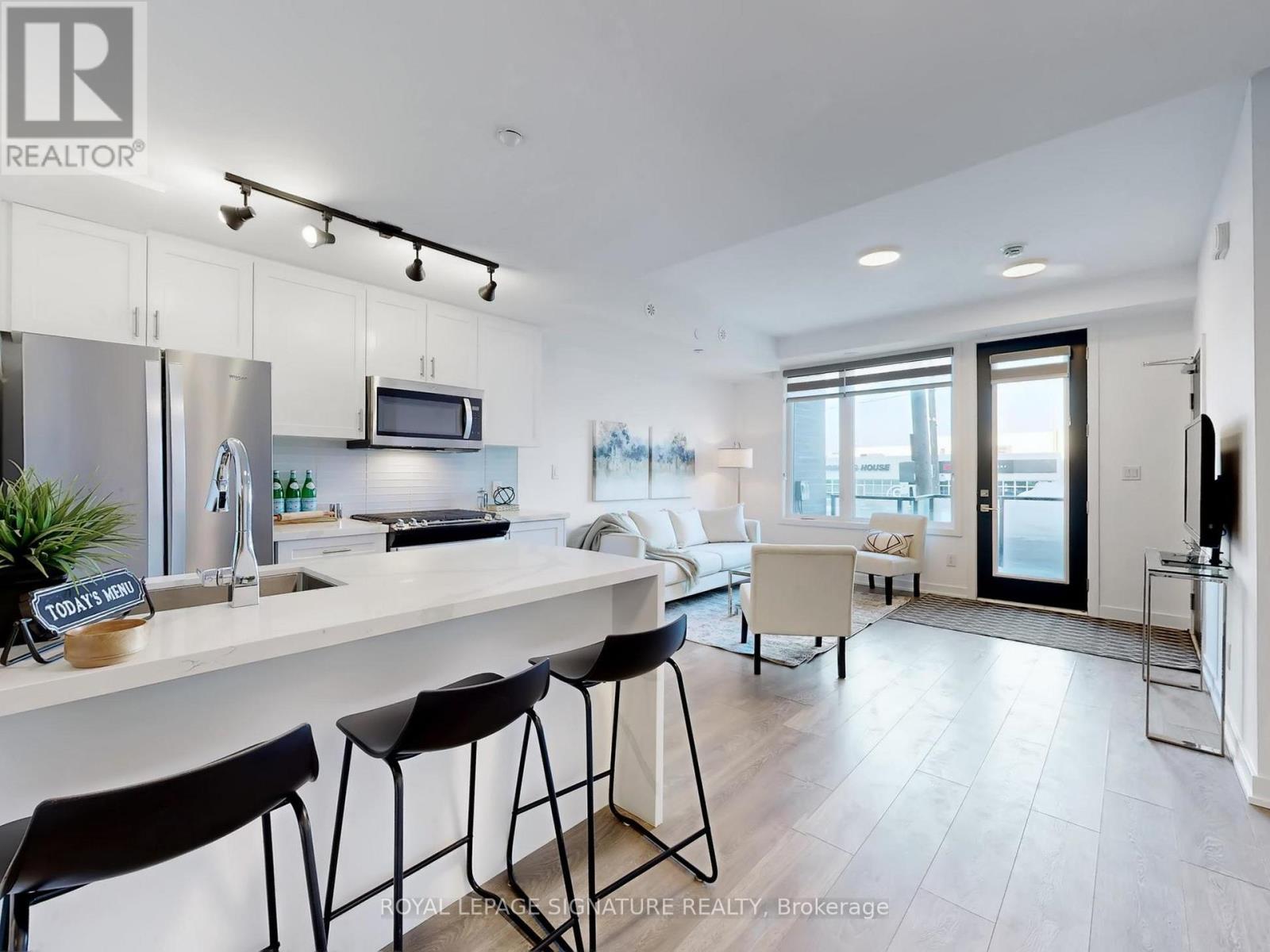 1 - 1455 O'connor Drive, Toronto, Ontario  M4B 2V5 - Photo 6 - E12942006