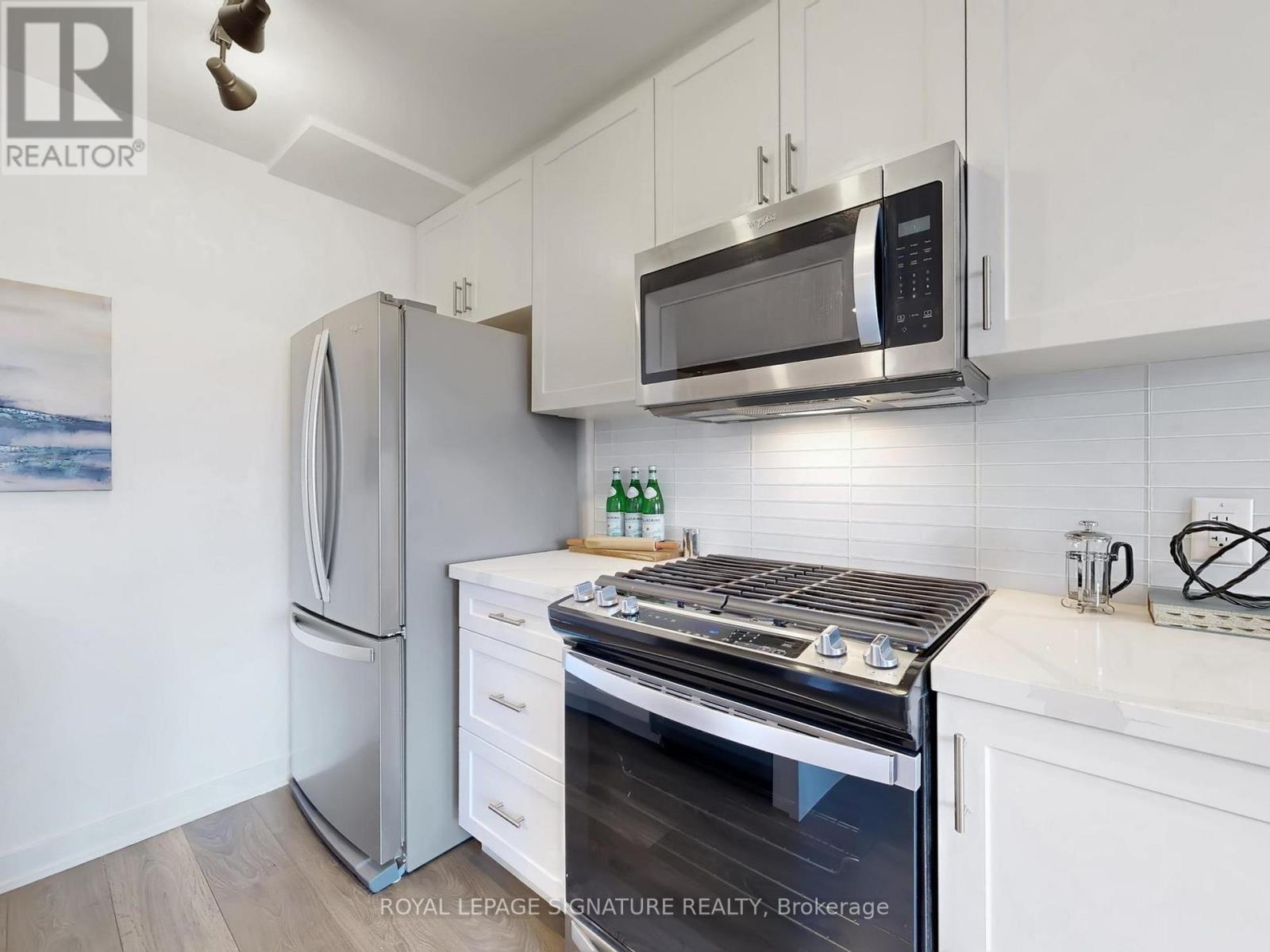 1 - 1455 O'connor Drive, Toronto, Ontario  M4B 2V5 - Photo 8 - E12942006