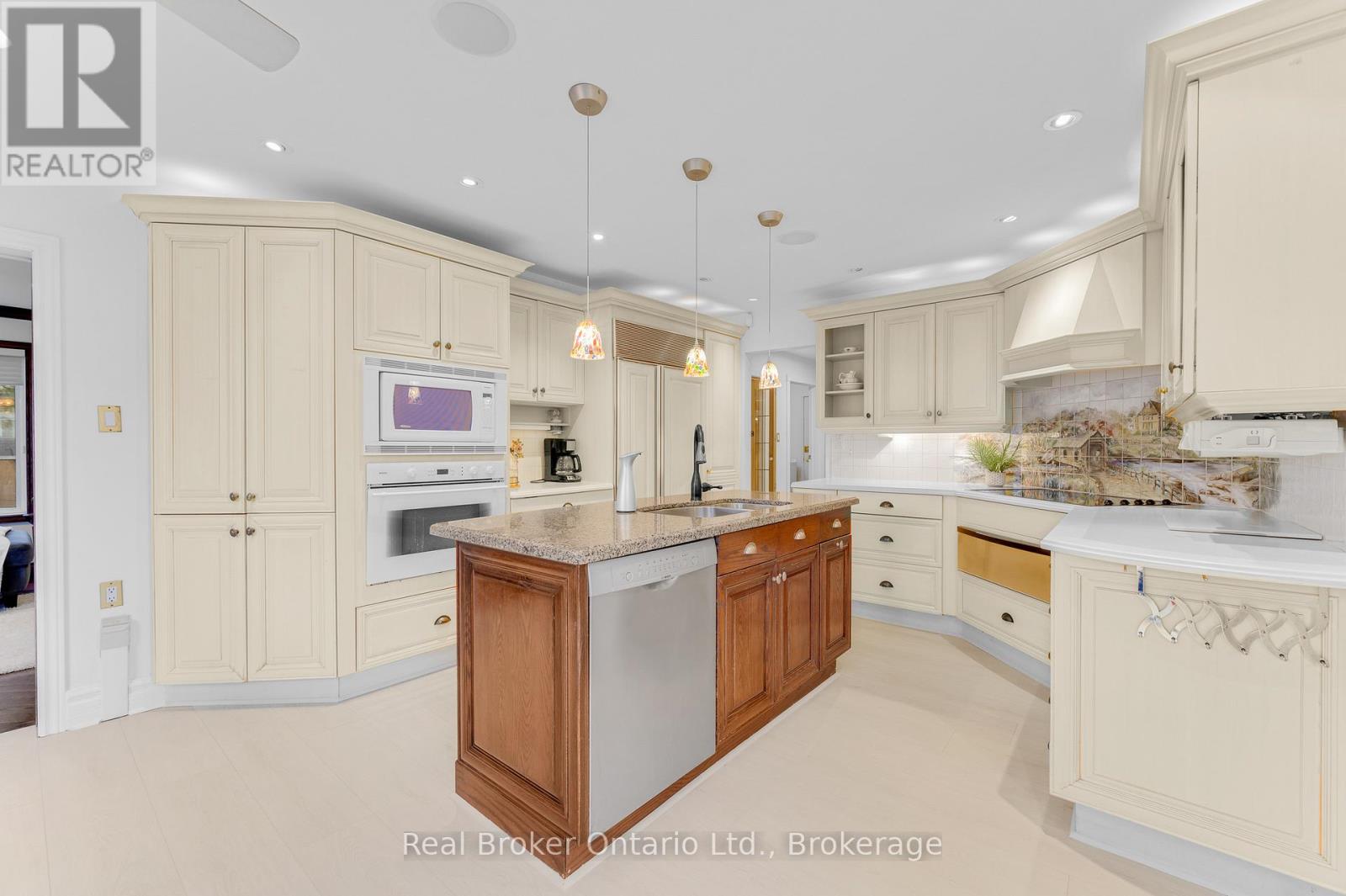 6366 Miller's Grove, Mississauga, Ontario  L5N 3M7 - Photo 16 - W12955318