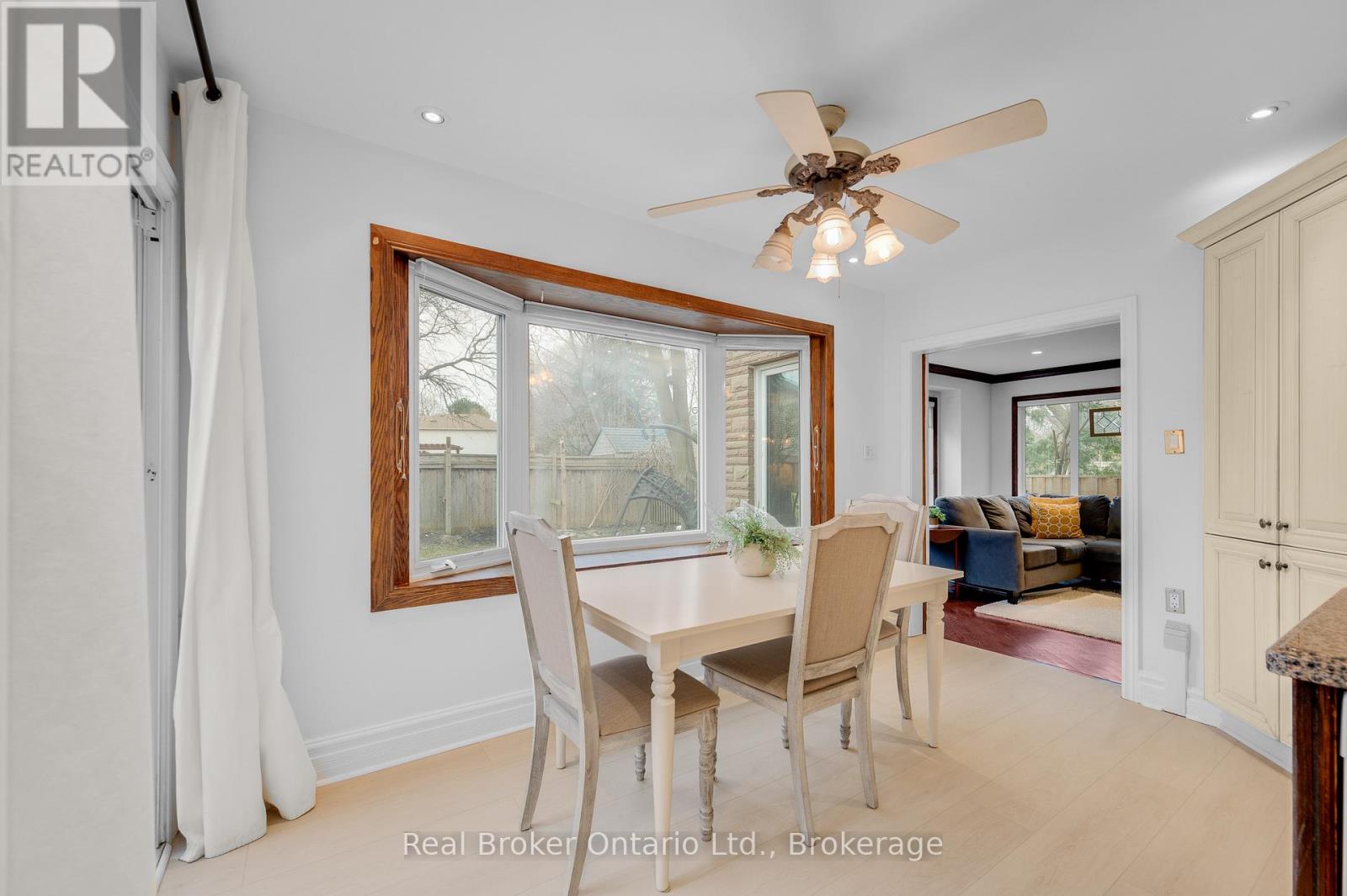 6366 Miller's Grove, Mississauga, Ontario  L5N 3M7 - Photo 17 - W12955318