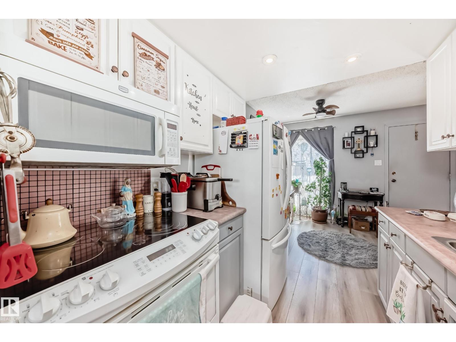 582 Abbottsfield Rd Nw, Edmonton, Alberta  T5W 4R3 - Photo 12 - E4483113