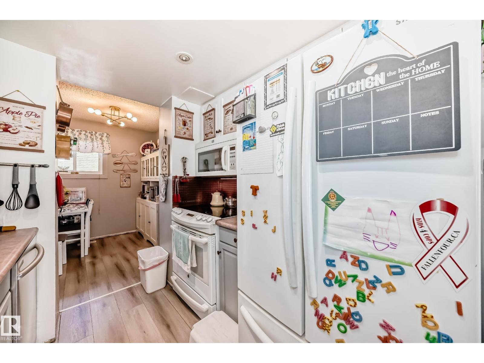 582 Abbottsfield Rd Nw, Edmonton, Alberta  T5W 4R3 - Photo 13 - E4483113