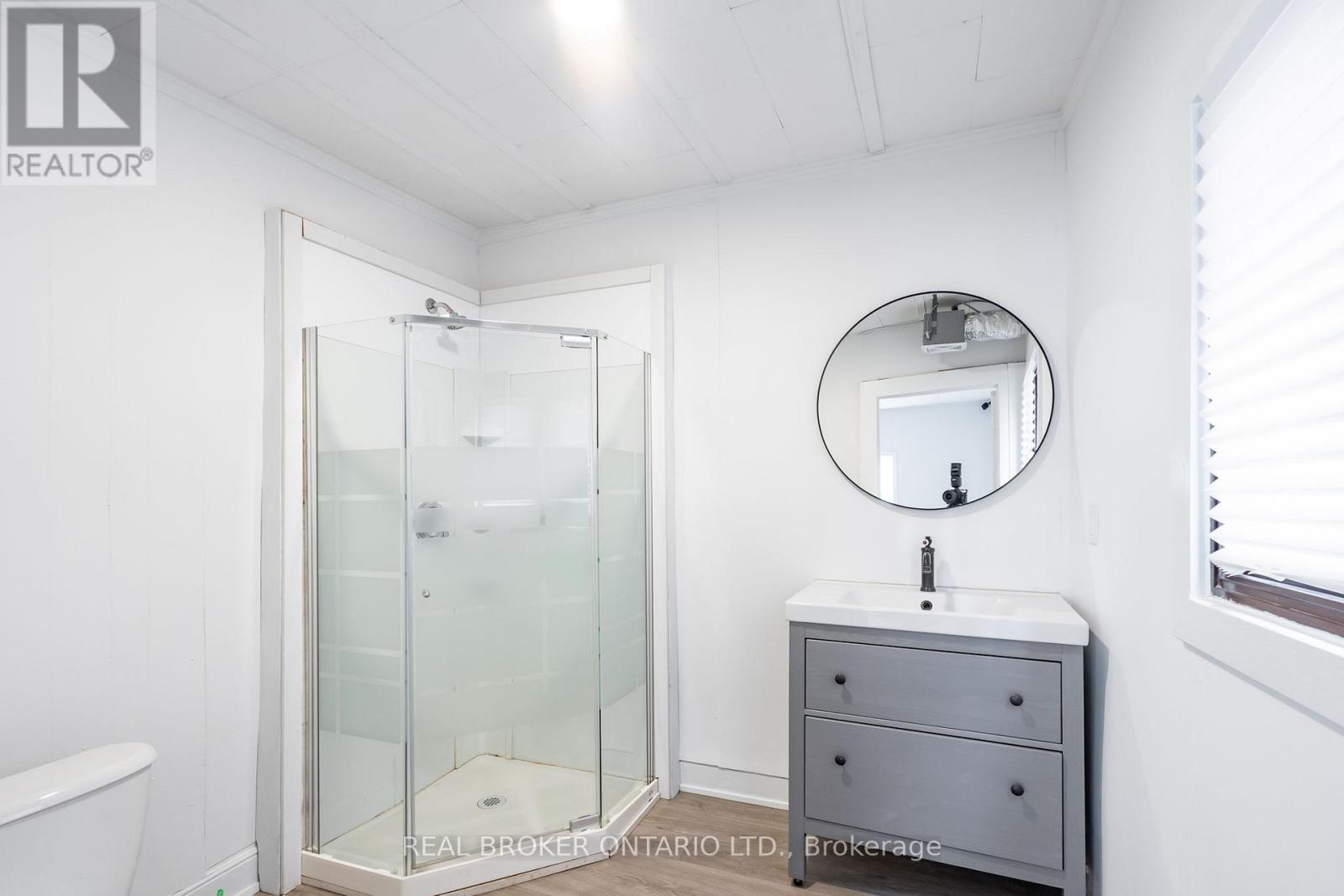 36 Bruce Street, Oshawa, Ontario  L1H 1P7 - Photo 21 - E13000680