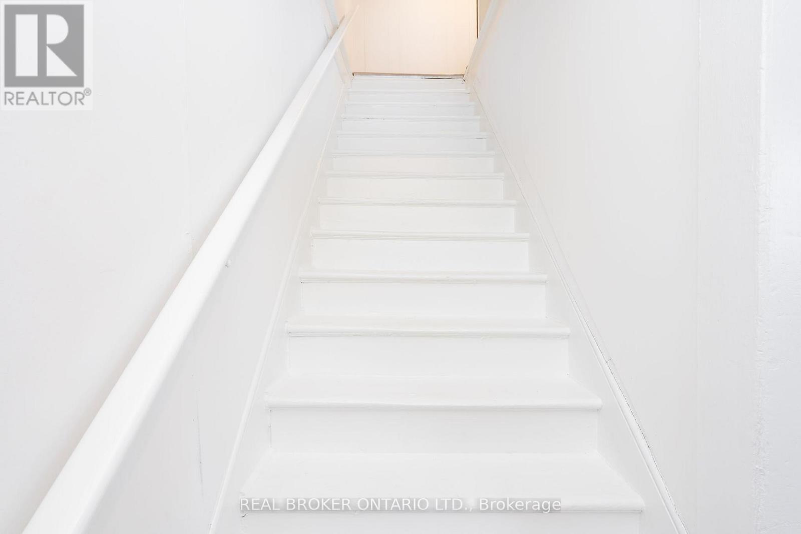 36 Bruce Street, Oshawa, Ontario  L1H 1P7 - Photo 27 - E13000680