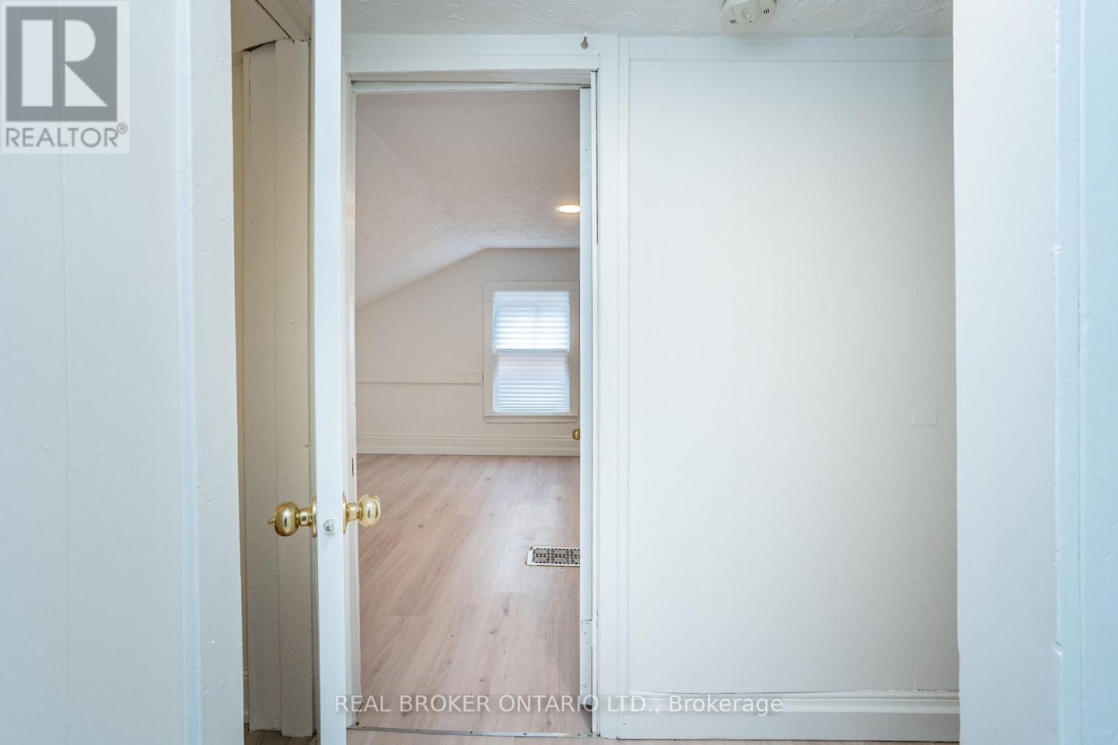 36 Bruce Street, Oshawa, Ontario  L1H 1P7 - Photo 28 - E13000680