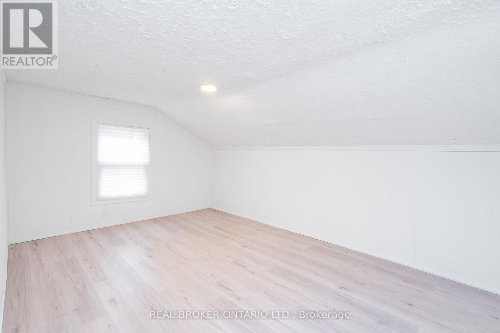 36 & 38 Bruce Street, Oshawa, Ontario  L1H 1P7 - Photo 32 - E13000708