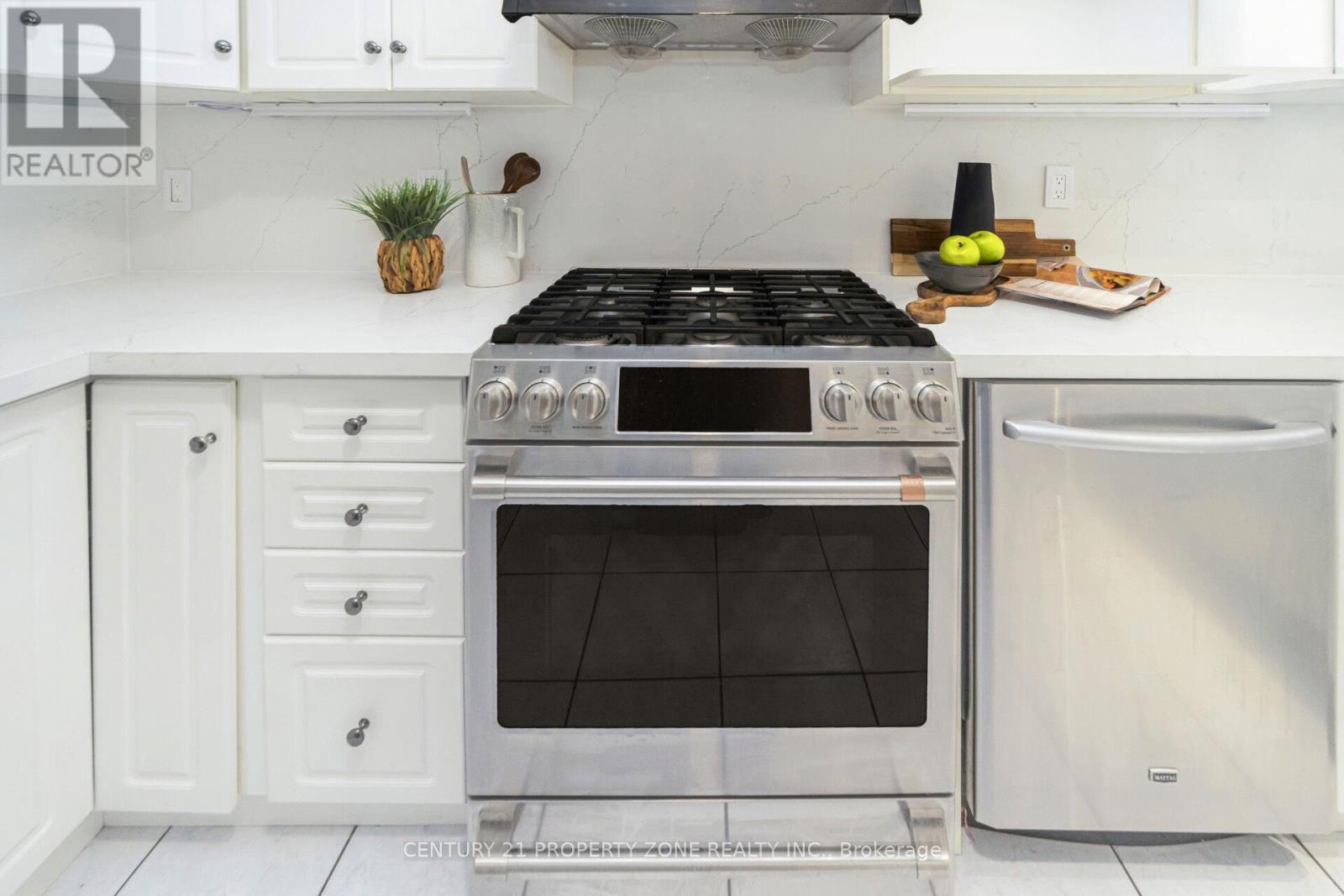 3809 Talias Crescent, Mississauga, Ontario  L5M 6L5 - Photo 11 - W13016948