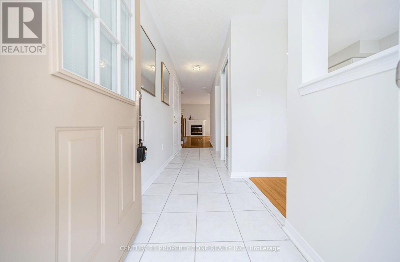 3809 Talias Crescent, Mississauga, Ontario  L5M 6L5 - Photo 4 - W13016948