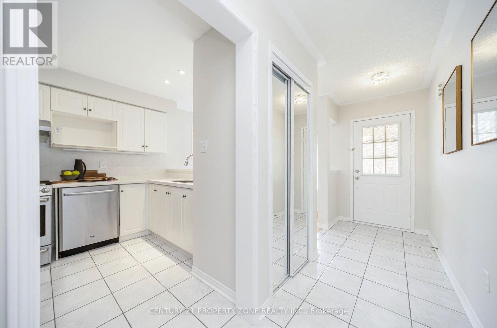 3809 Talias Crescent, Mississauga, Ontario  L5M 6L5 - Photo 8 - W13016948