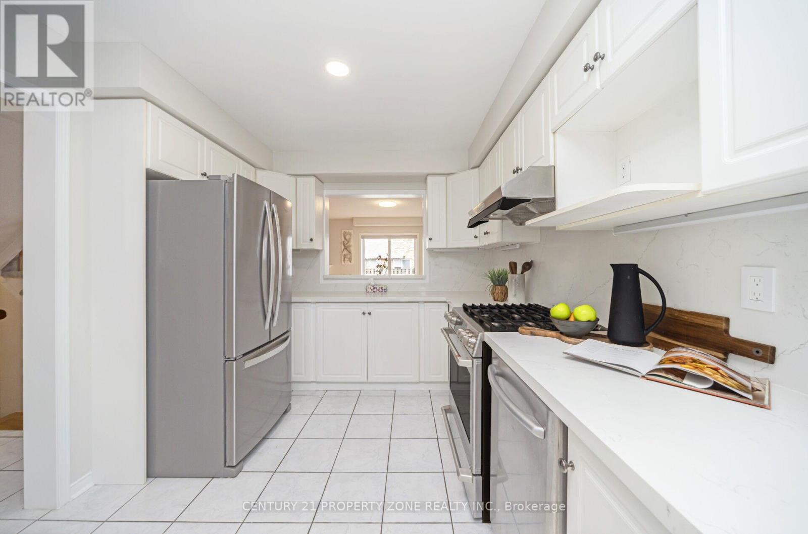 3809 Talias Crescent, Mississauga, Ontario  L5M 6L5 - Photo 7 - W13016948