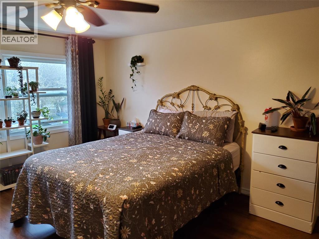 877 Carleton Place, Sarnia, Ontario  N7T 3V8 - Photo 10 - 26008508