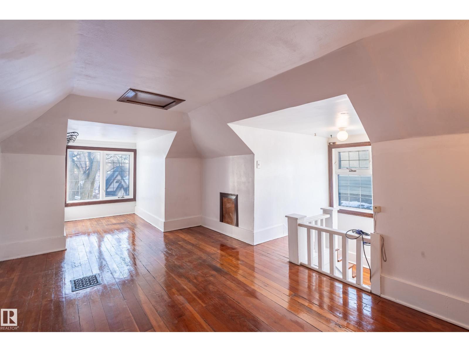 10918 81 Av Nw, Edmonton, Alberta  T6G 0S2 - Photo 46 - E4483114