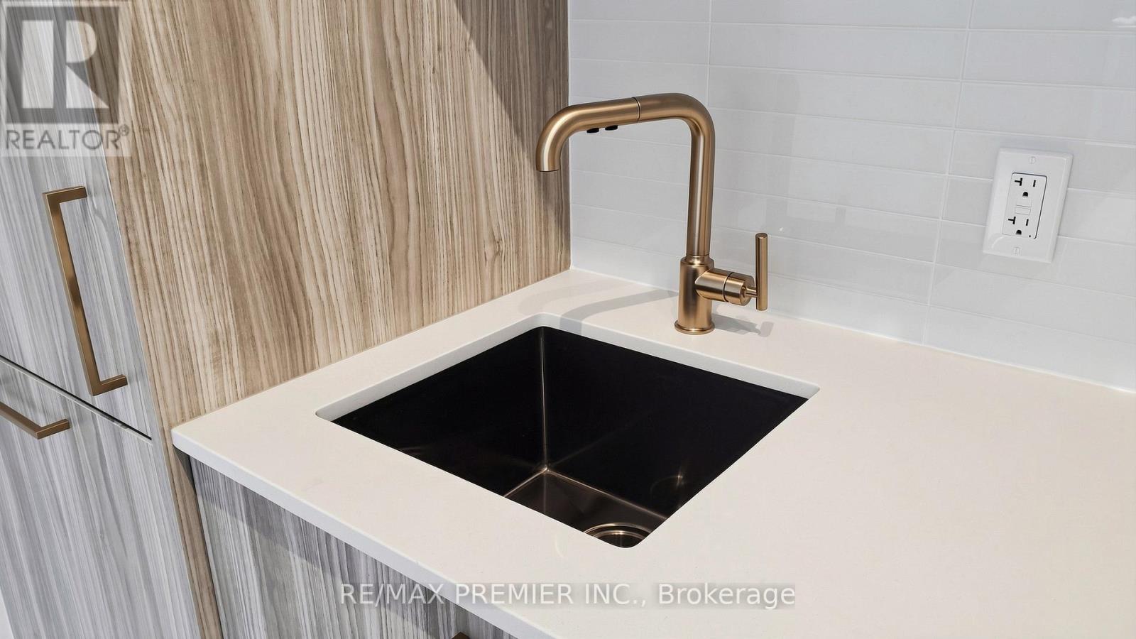 1407 - 634 Church Street, Toronto, Ontario  M4Y 0G9 - Photo 10 - C12973932