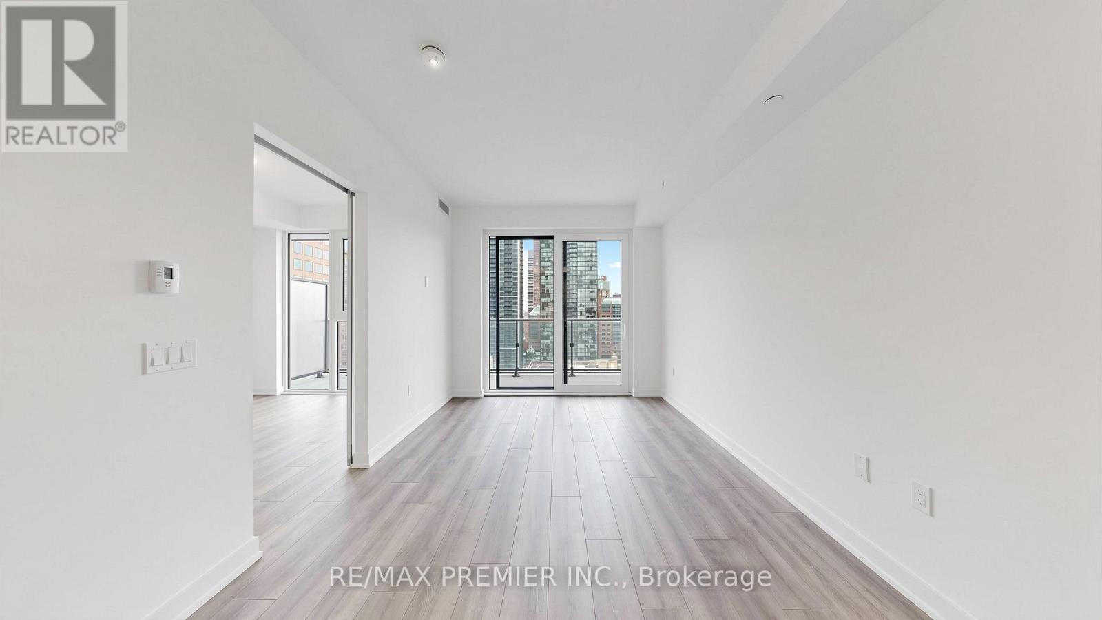 1407 - 634 Church Street, Toronto, Ontario  M4Y 0G9 - Photo 5 - C12973932