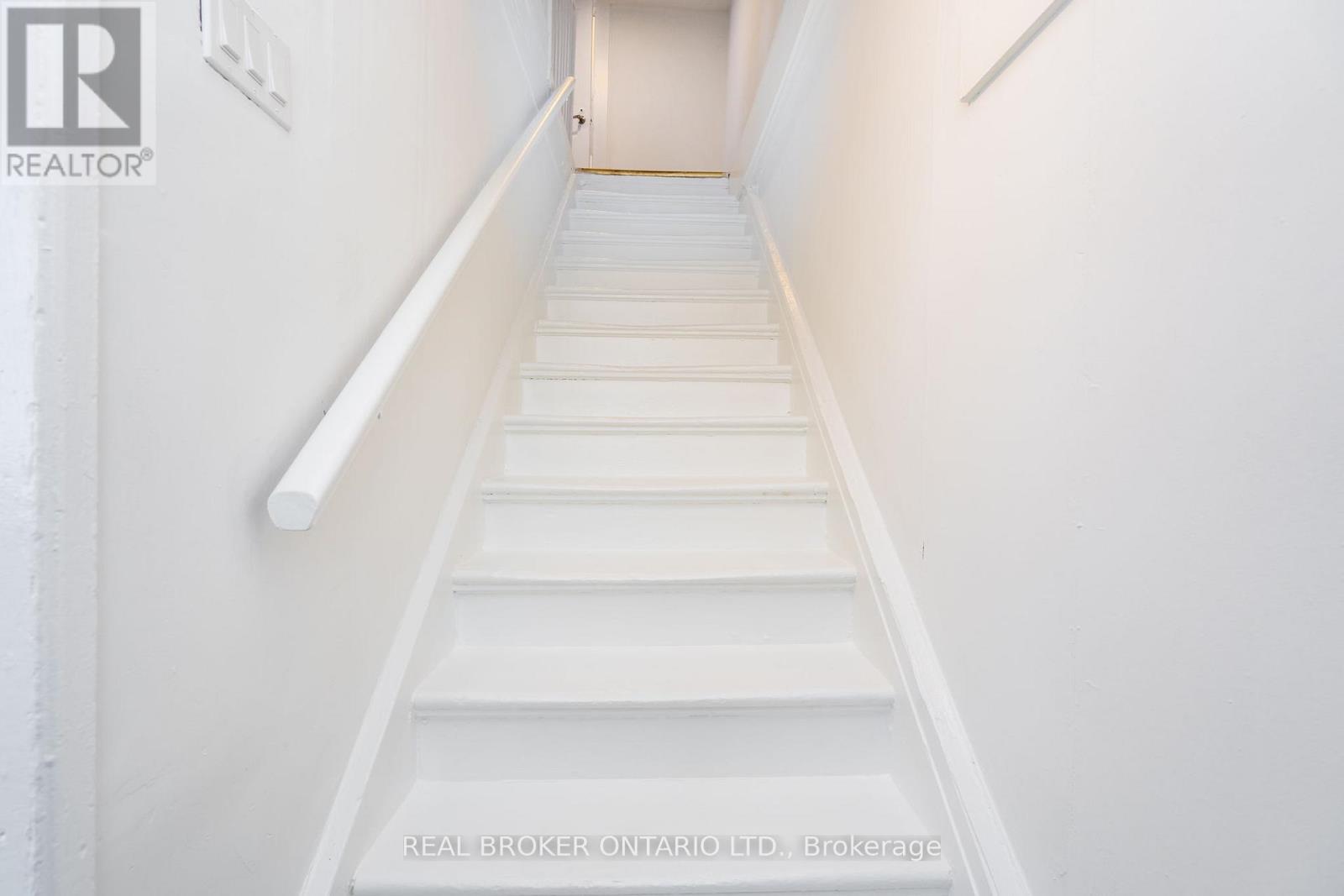 38 Bruce Street, Oshawa, Ontario  L1H 1P7 - Photo 11 - E13000698