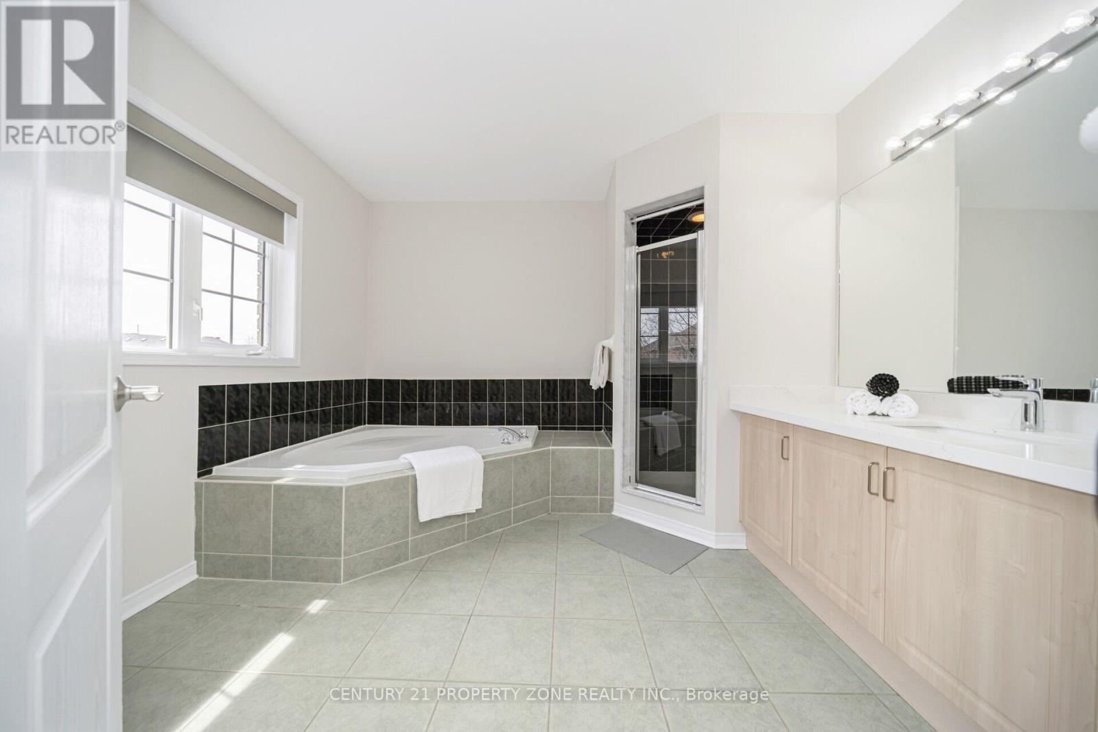 3809 Talias Crescent, Mississauga, Ontario  L5M 6L5 - Photo 23 - W13016948