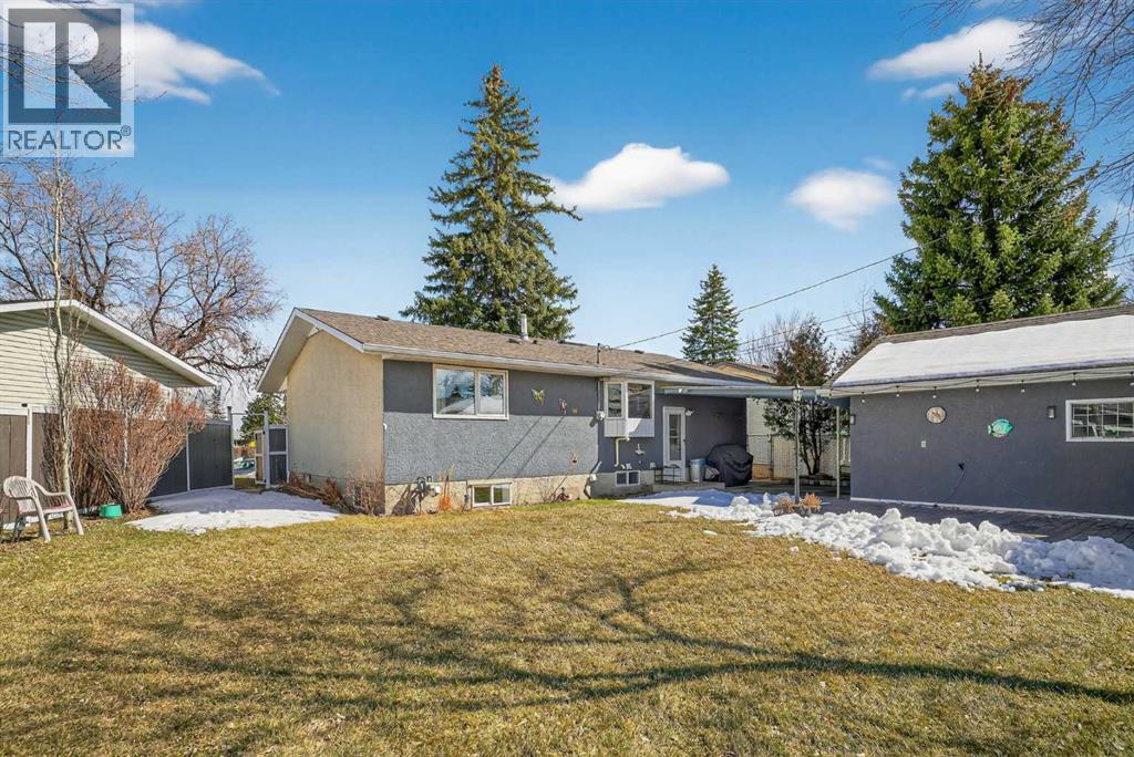 255 Penmeadows Close Se, Calgary, Alberta  T2A 3S1 - Photo 33 - A2300364