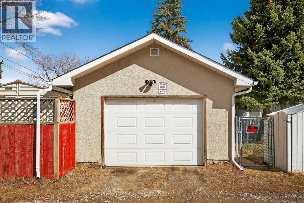 255 Penmeadows Close Se, Calgary, Alberta  T2A 3S1 - Photo 41 - A2300364