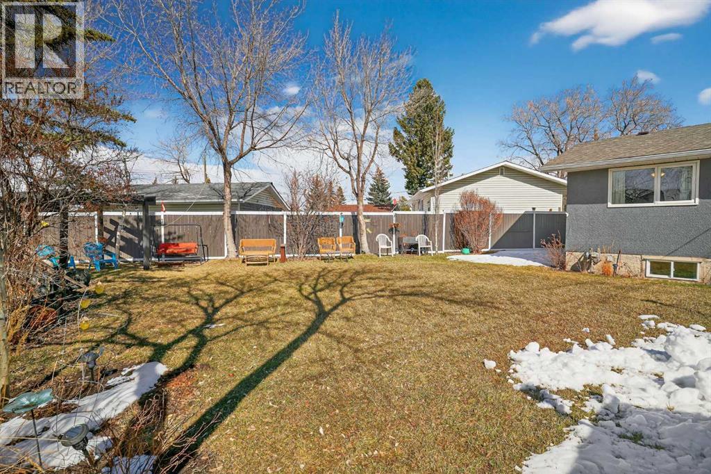 255 Penmeadows Close Se, Calgary, Alberta  T2A 3S1 - Photo 40 - A2300364