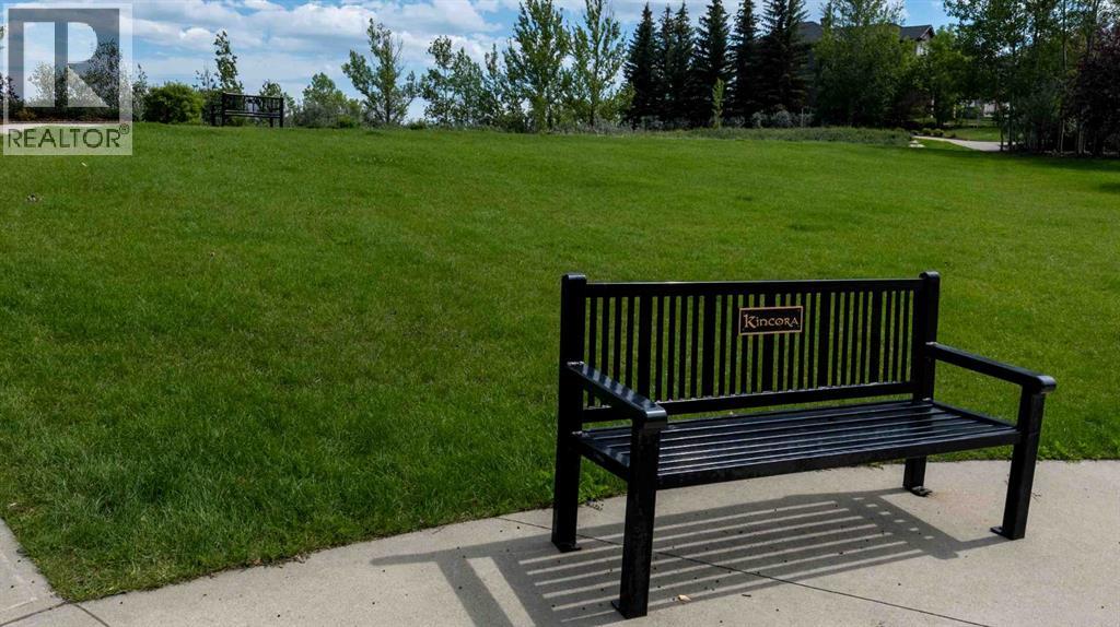 87 Kincora Drive NW, Calgary, Alberta  T3R 1L4 - Photo 5 - A2301045