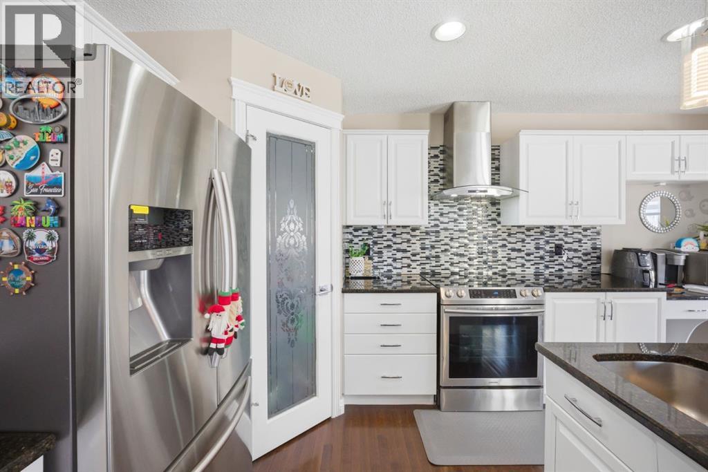 87 Kincora Drive NW, Calgary, Alberta  T3R 1L4 - Photo 15 - A2301045